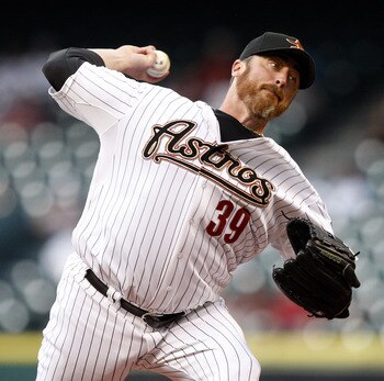 HOUSTON - APRIL 12:  Pitcher Brett Myers #39 of the Houston Astros throws against the Chicago Cubs in the first inning at Minute Maid Park on April 12, 2011 in Houston, Texas.  (Photo by Bob Levey/Getty Images)