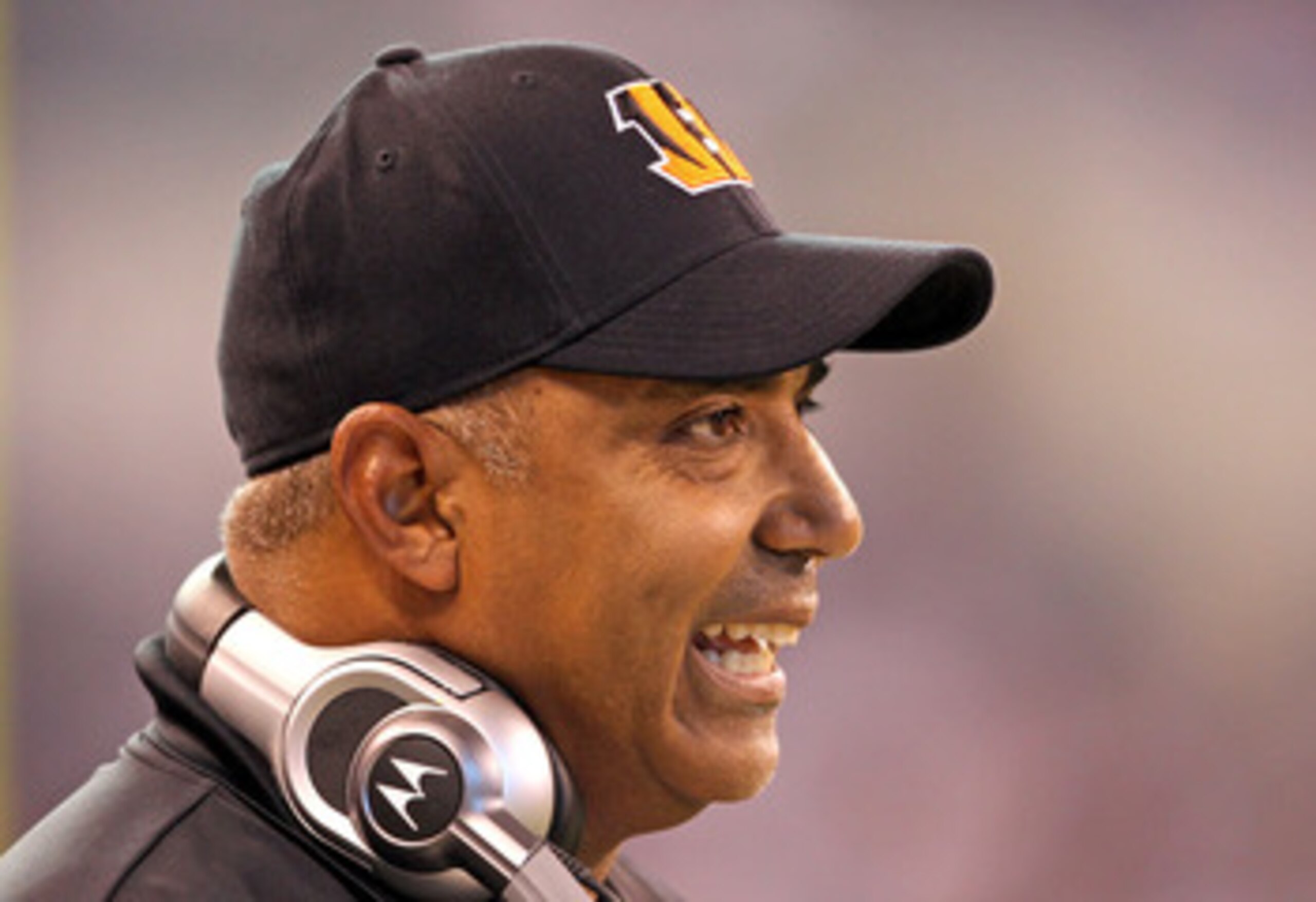 INDIANAPOLIS - NOVEMBER 14: Marvin Lewis the Head Coach of the Cincinnati Bengals gives instructions to his team during the Bengals 23-17 loss to the Indianapolis Colts in the NFL game at Lucas Oil Stadium on November 14, 2010 in Indianapolis, Indiana. INDIANAPOLIS - NOVEMBER 14: Marvin Lewis the Head Coach of the Cincinnati Bengals gives instructions to his team during the Bengals 23-17 loss to the Indianapolis Colts in the NFL game at Lucas Oil Stadium on November 14, 2010 in Indianapolis, Indiana.