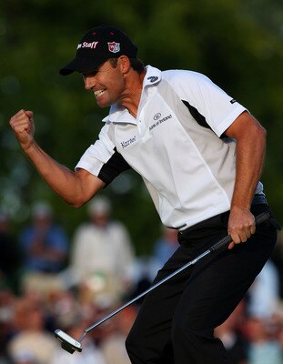 BLOOMFIELD HILLS, MI - AUGUST 10:  Padraig Harrington of Ireland celebrates with a fist pump after making par on the 18th hole during the final round of the 90th PGA Championship at Oakland Hills Country Club on August 10, 2008 in Bloomfield Township, Mic