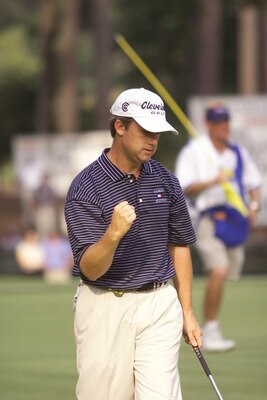 19 Aug 2001:  David Toms reacts to holing out during the final round of the PGA Championship at the Atlanta Athletic Club in Duluth, Georgia. DIGITAL IMAGE. Mandatory Credit: Craig Jones/ALLSPORT