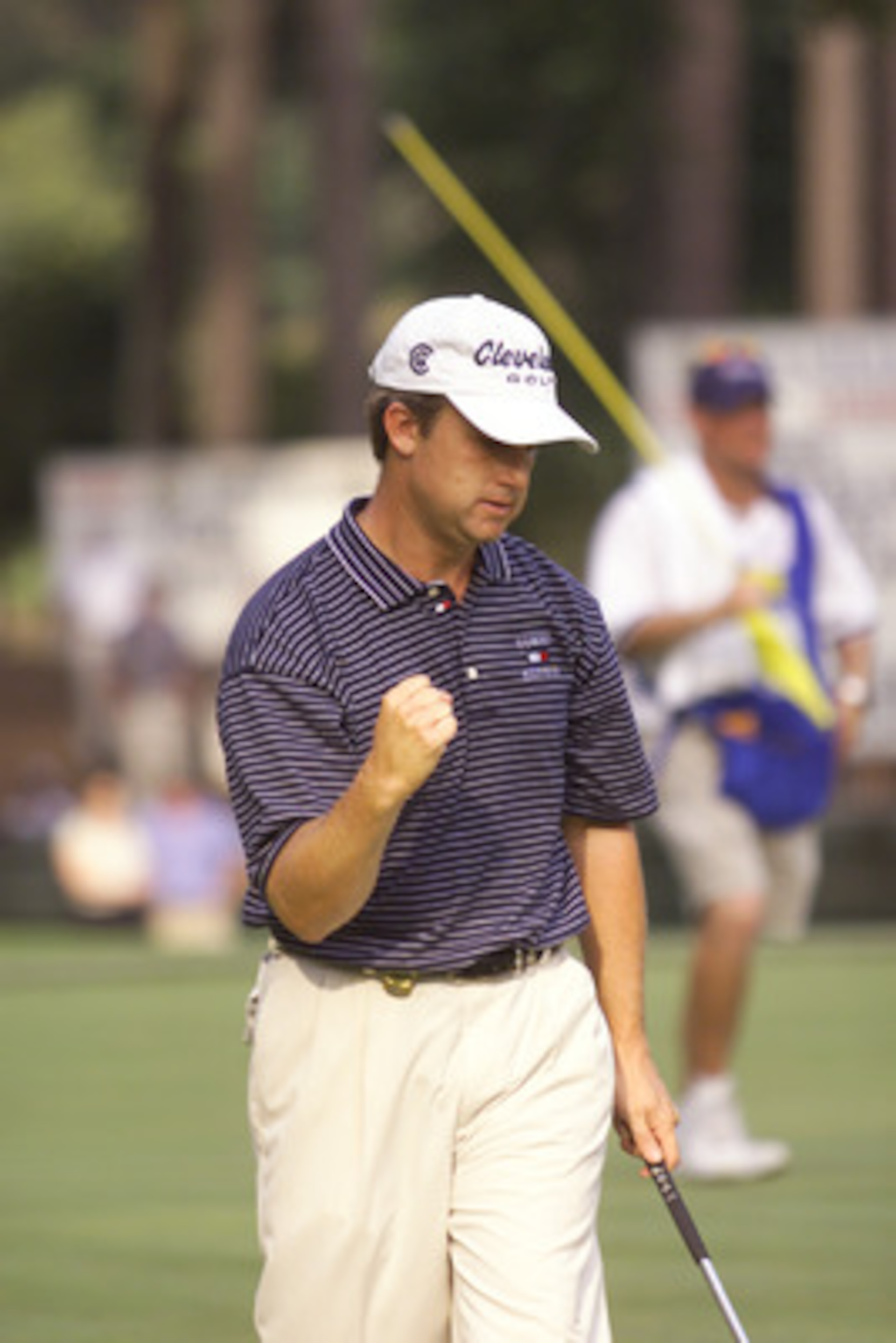 19 Aug 2001:  David Toms reacts to holing out during the final round of the PGA Championship at the Atlanta Athletic Club in Duluth, Georgia. DIGITAL IMAGE. Mandatory Credit: Craig Jones/ALLSPORT