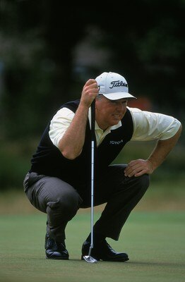 22 Jul 2001:  Mark O''Meara aims for his putt during the British Open at the Rayal Lytham St. Annes Golf Course in Lancashire, England.Mandatory Credit: Andrew Redington  /Allsport