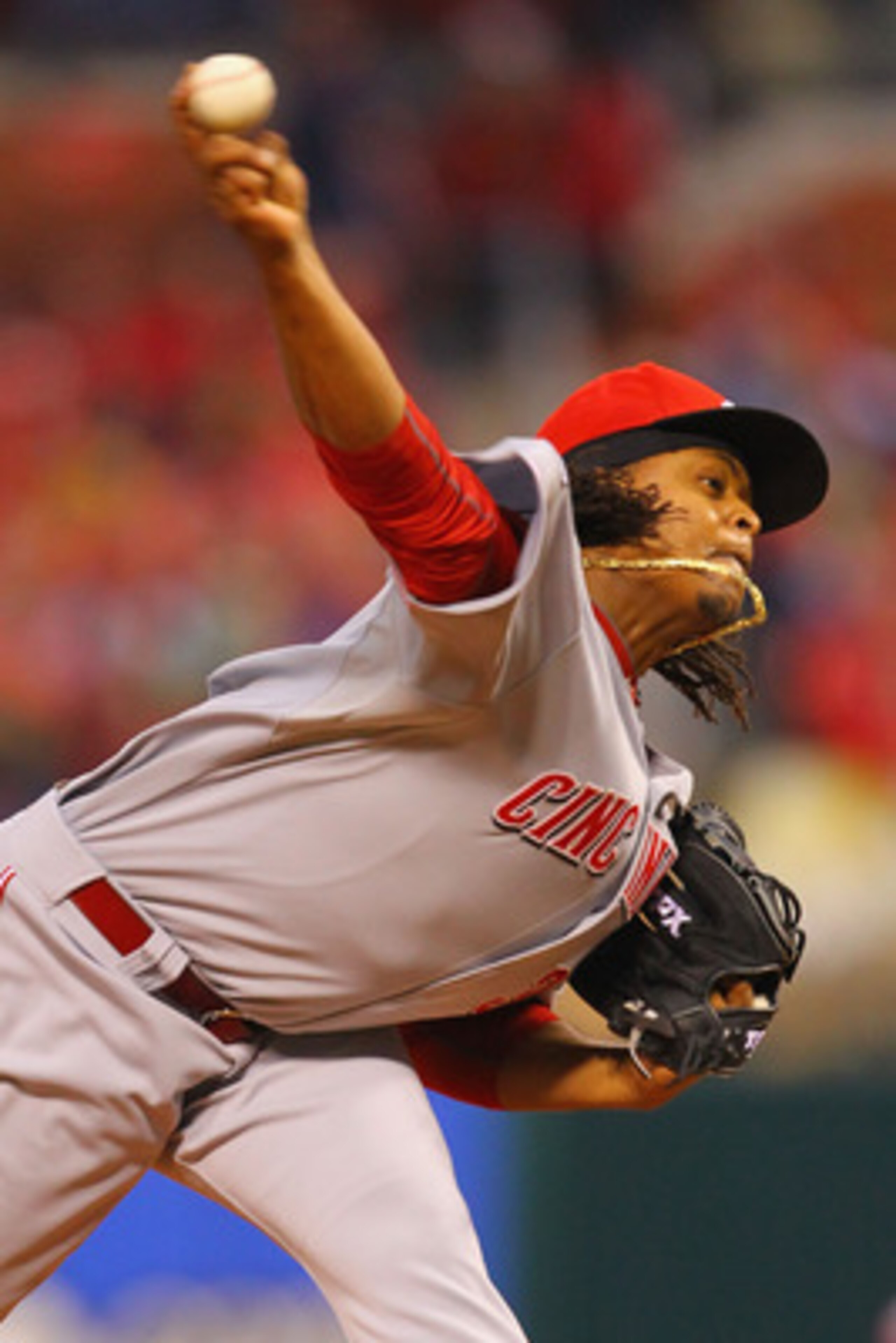 ST. LOUIS, MO - APRIL 24: Starter Edinson Volquez #36 of the Cincinnati Reds pitches against the St. Louis Cardinals at Busch Stadium on April 24, 2011 in St. Louis, Missouri. (Photo by Dilip Vishwanat/Getty Images) ST. LOUIS, MO - APRIL 24: Starter Edinson Volquez #36 of the Cincinnati Reds pitches against the St. Louis Cardinals at Busch Stadium on April 24, 2011 in St. Louis, Missouri. (Photo by Dilip Vishwanat/Getty Images)