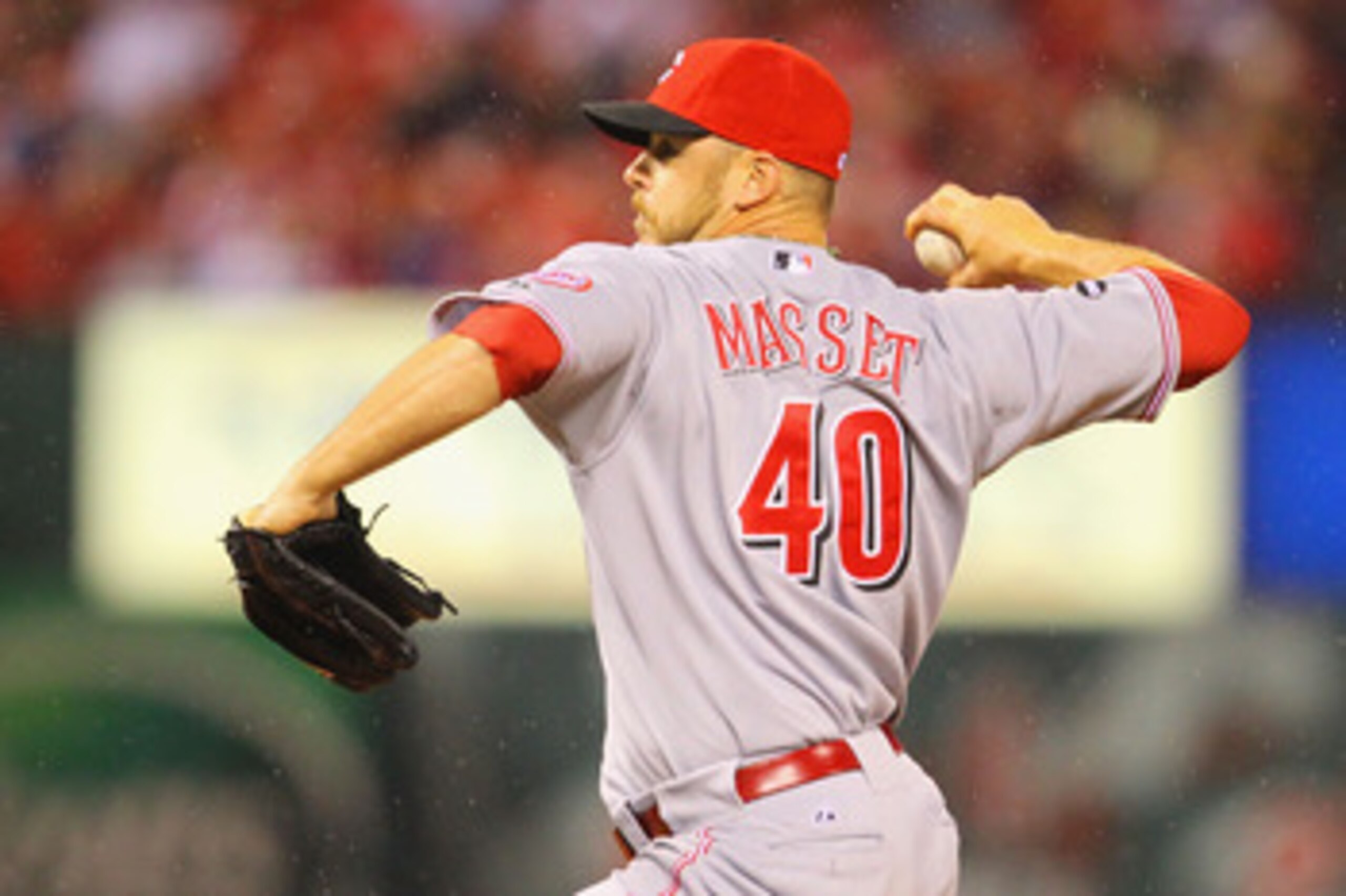 ST. LOUIS, MO - APRIL 24: Reliever Nick Masset #40 of the Cincinnati Reds pitches against the St. Louis Cardinals at Busch Stadium on April 24, 2011 in St. Louis, Missouri. (Photo by Dilip Vishwanat/Getty Images) ST. LOUIS, MO - APRIL 24: Reliever Nick Masset #40 of the Cincinnati Reds pitches against the St. Louis Cardinals at Busch Stadium on April 24, 2011 in St. Louis, Missouri. (Photo by Dilip Vishwanat/Getty Images)
