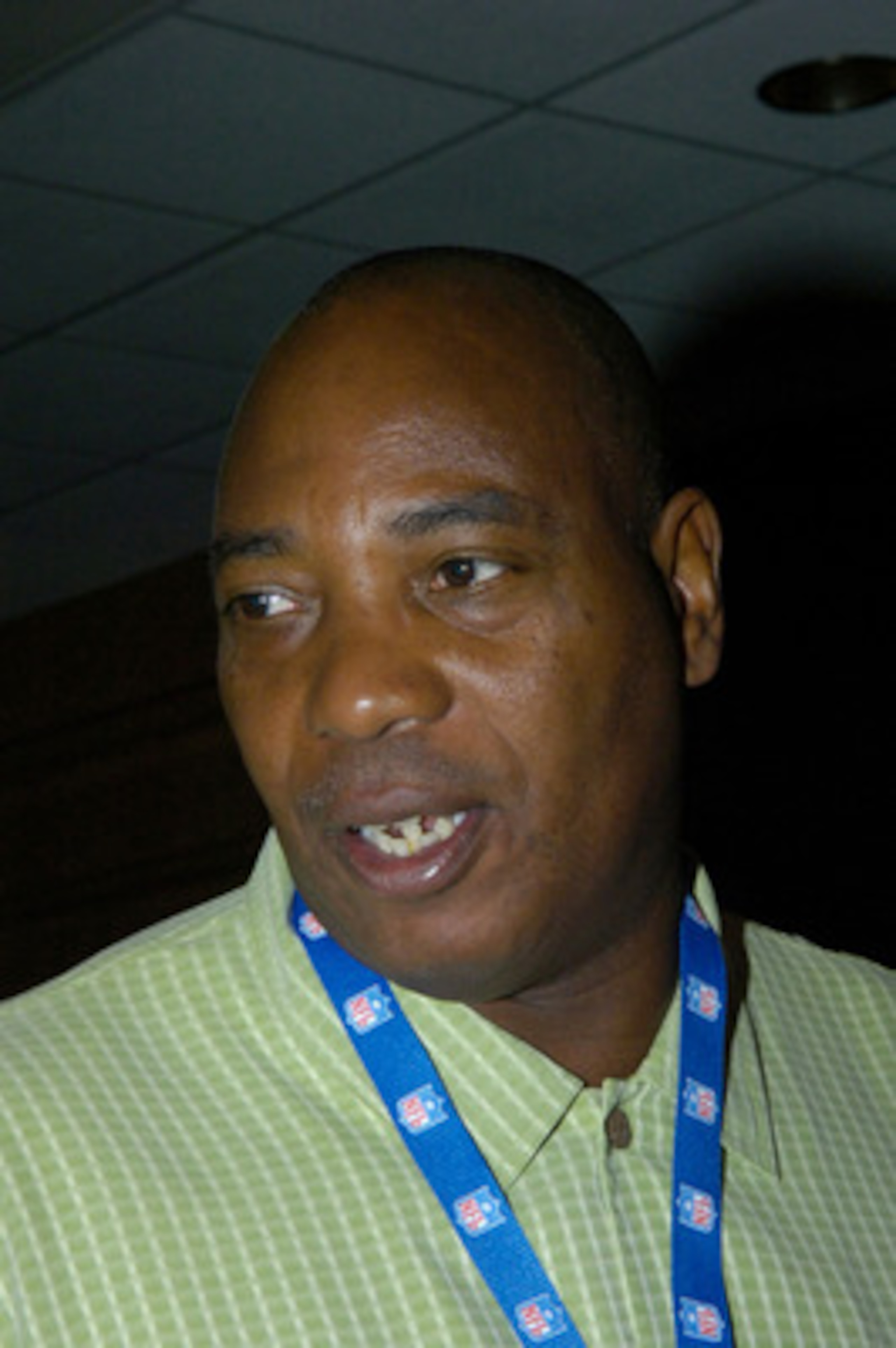 Baltimore Ravens general manager Ozzie Newsome at the 2006 annual meeting March 29 at the Hyatt Regency Grand Cypress in Orlando.  (Photo by Al Messerschmidt/Getty Images)