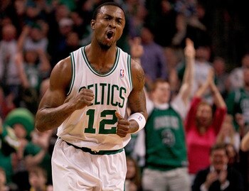 BOSTON - FEBRUARY 13: Von Wafer #12 of the Boston Celtics reacts after scoring against the Miami Heat at TD Garden on February 13, 2011 in Boston, Massachusetts. The Celtics won 85-82. NOTE TO USER: User expressly acknowledges and agrees that, by downloa BOSTON - FEBRUARY 13: Von Wafer #12 of the Boston Celtics reacts after scoring against the Miami Heat at TD Garden on February 13, 2011 in Boston, Massachusetts. The Celtics won 85-82. NOTE TO USER: User expressly acknowledges and agrees that, by downloa