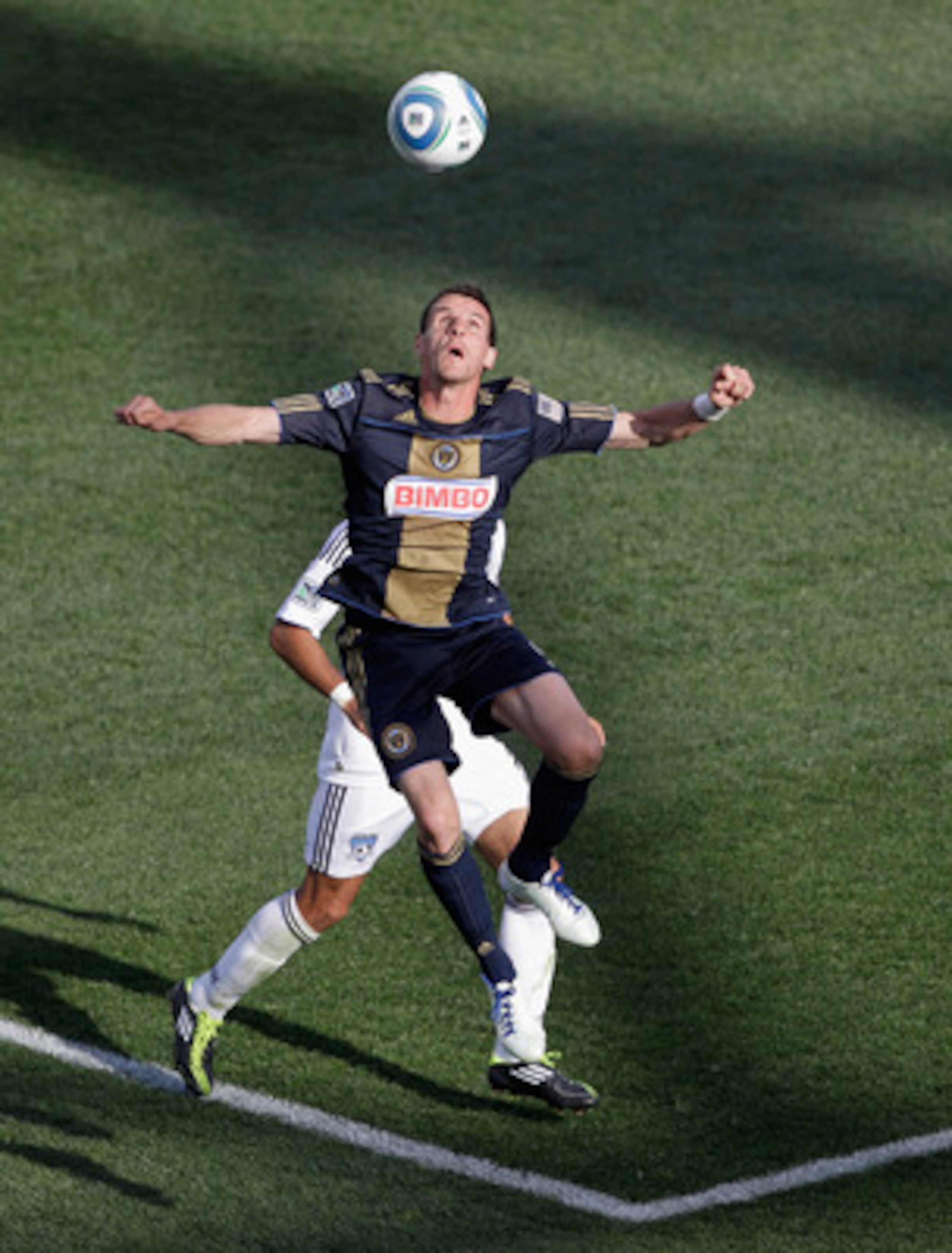 CHESTER, PA - APRIL 30:  Sebastien Le Toux #9 of the Philadelphia Union heads the ball in front of Justin Morrow #15 of the San Jose Earthquakes during the second half at PPL Park on April 30, 2011 in Chester, Pennsylvania.  (Photo by Rob Carr/Getty Image