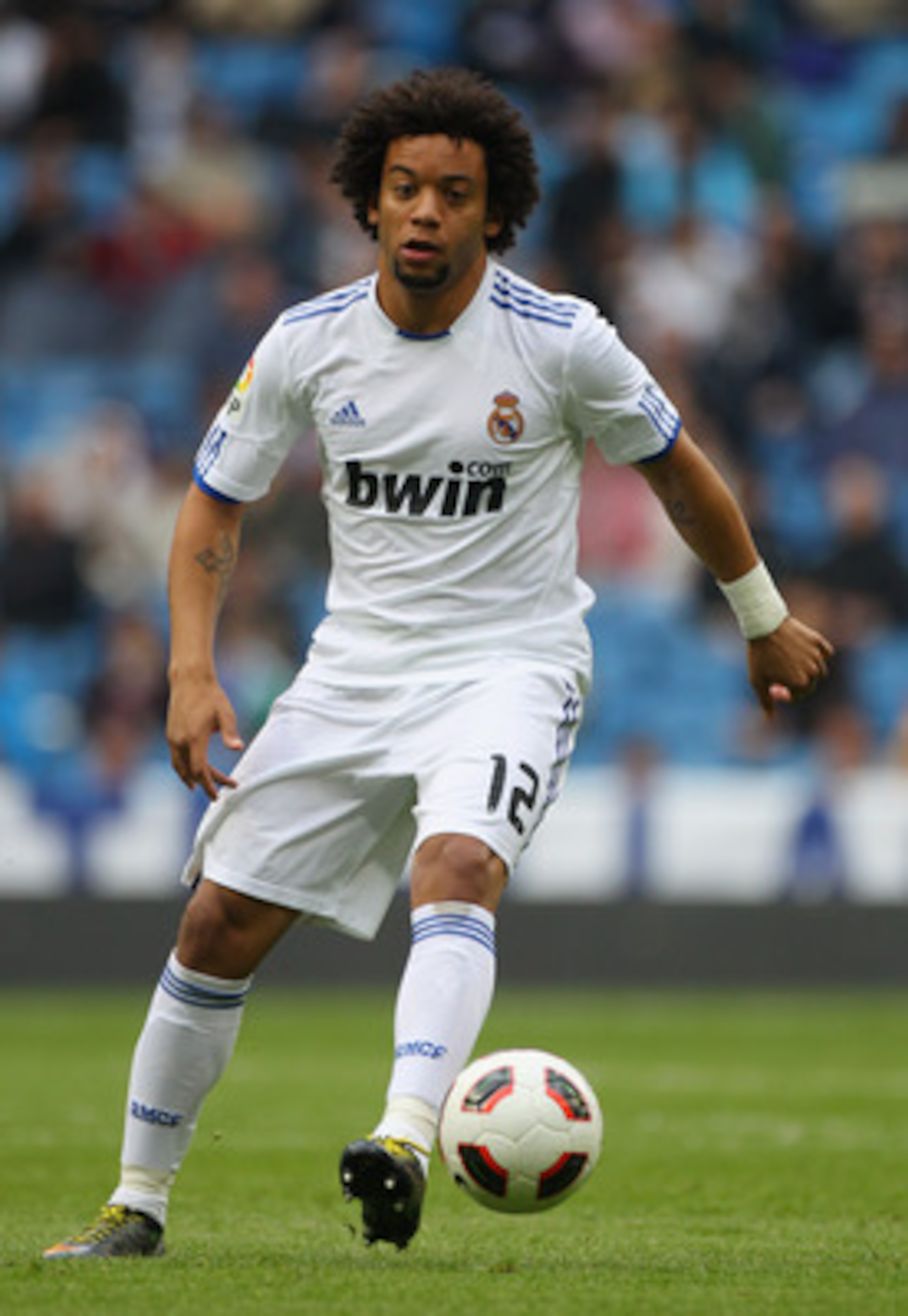 MADRID, SPAIN - APRIL 30: Marcelo of Real Madrid in action during the La Liga match between Real Madrid and Real Zaragoza at Estadio Santiago Bernabeu on April 30, 2011 in Madrid, Spain. (Photo by Julian Finney/Getty Images) MADRID, SPAIN - APRIL 30: Marcelo of Real Madrid in action during the La Liga match between Real Madrid and Real Zaragoza at Estadio Santiago Bernabeu on April 30, 2011 in Madrid, Spain. (Photo by Julian Finney/Getty Images)