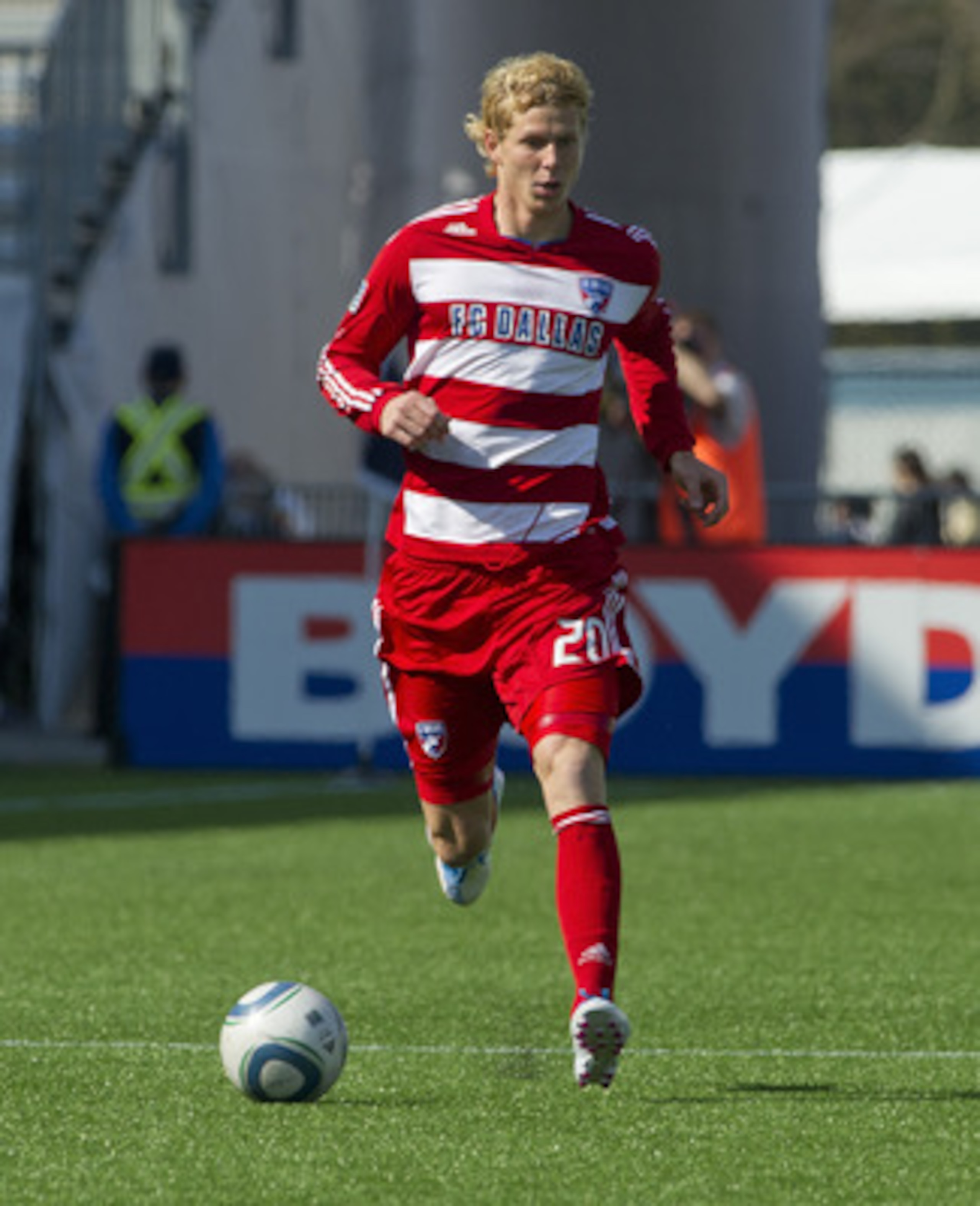 VANCOUVER, CANADA - APRIL 23: Brek Shea #20 of the FC Dallas runs with the ball during MLS Soccer action against the Vancouver Whitecaps FC on April 23, 2011 at Empire Field in Vancouver, BC, Canada.  (Photo by Rich Lam/Getty Images)