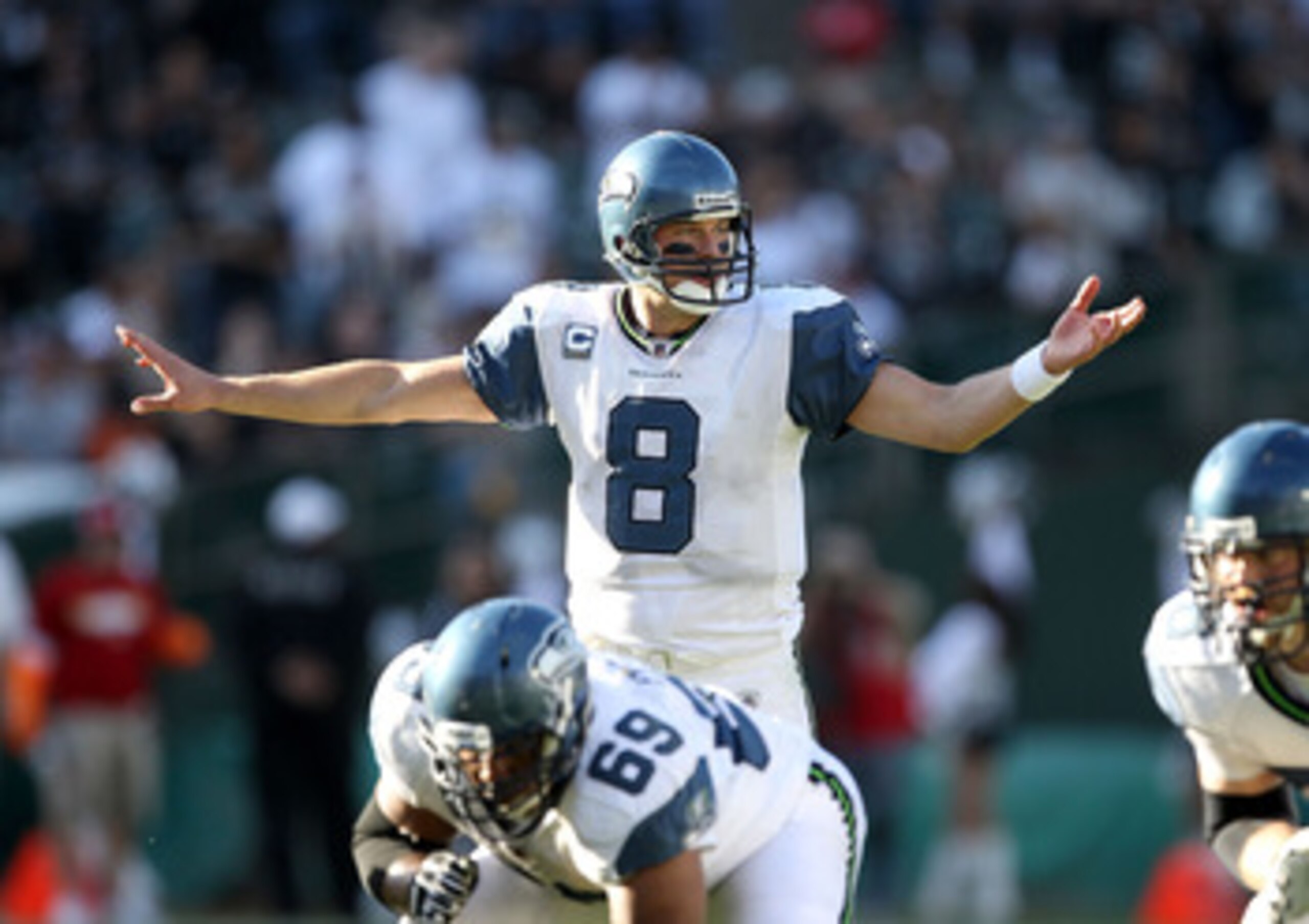 OAKLAND, CA - OCTOBER 31:  Matt Hasselbeck #8 of the Seattle Seahawks in action against the Oakland Raiders at Oakland-Alameda County Coliseum on October 31, 2010 in Oakland, California.  (Photo by Ezra Shaw/Getty Images)