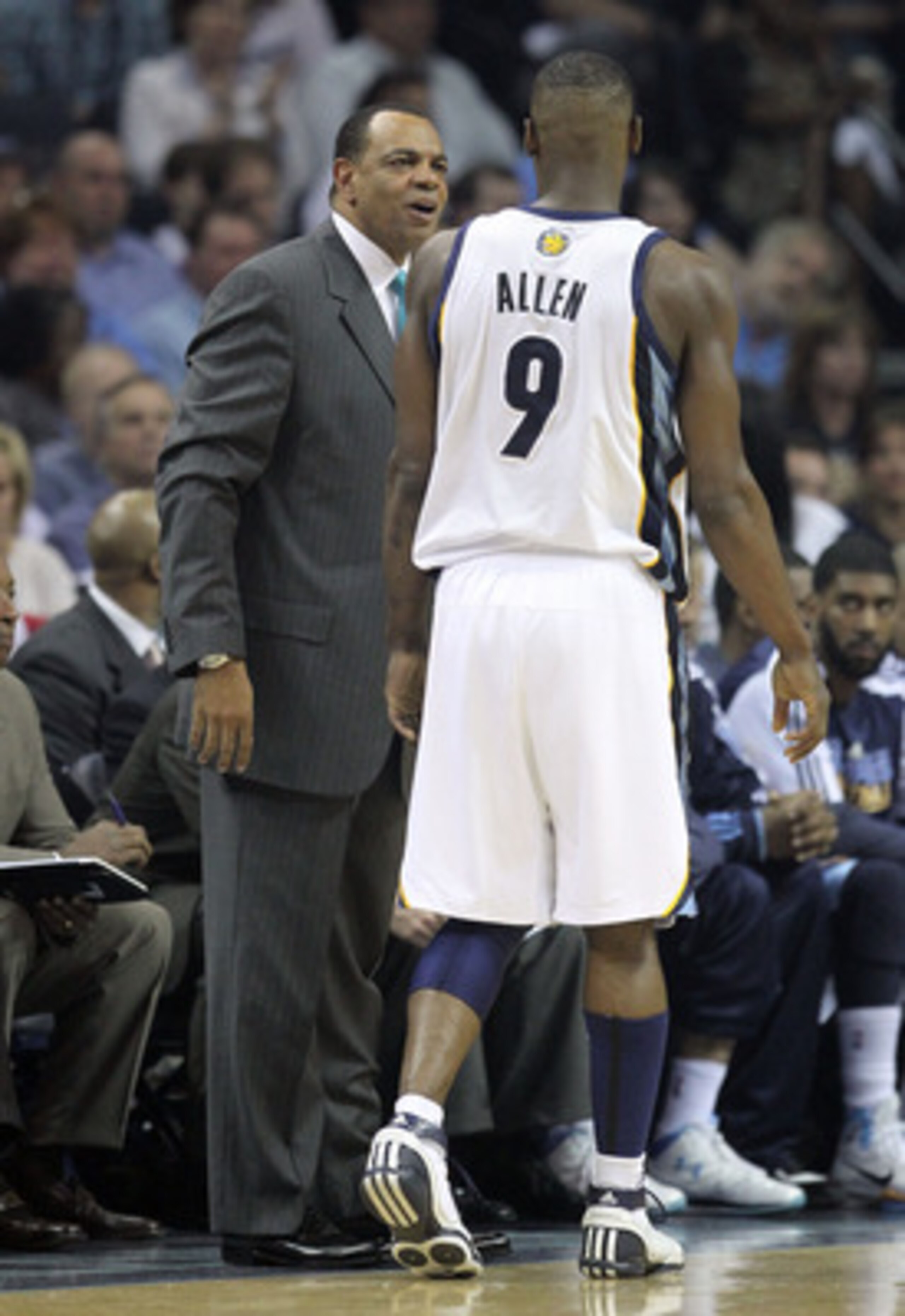 MEMPHIS, TN - APRIL 25: Lionel Hollins the Head Coach of the Memphis Grizzlies talks with Tony Allen #9 during the game against the San Antonio Spurs in Game Four of the Western Conference Quarterfinals in the 2011 NBA Playoffs at FedExForum on April 25, 