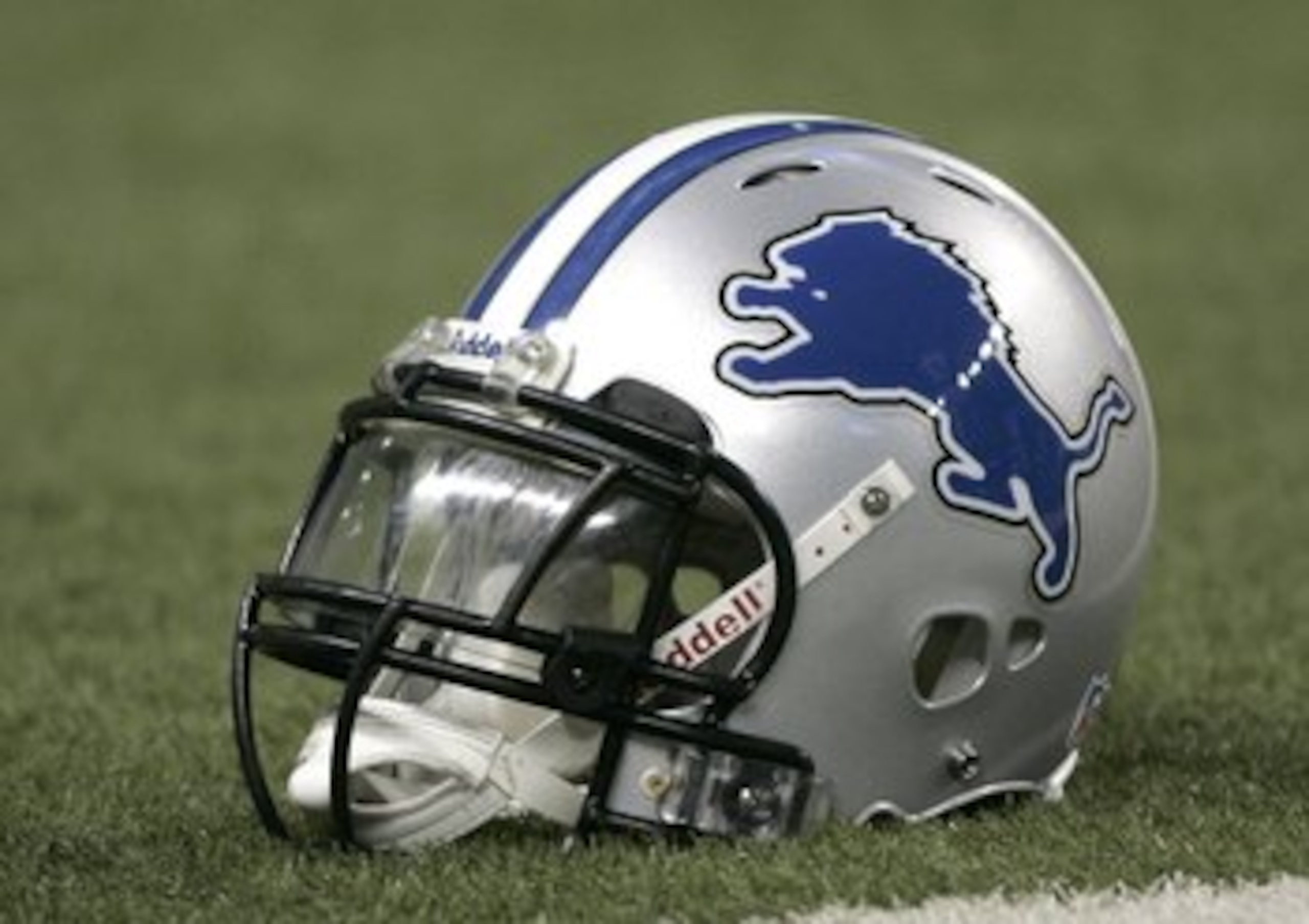 DETROIT, MI - AUGUST 9: A Detroit Lions helmet is on the field during the game between the Cincinnati Bengals against the Detroit Lions at Ford Field on August 9, 2007 in Detroit, Michigan. The Lions defeated the Bengals 27-26. (Photo by Scott Boehm/Ge DETROIT, MI - AUGUST 9: A Detroit Lions helmet is on the field during the game between the Cincinnati Bengals against the Detroit Lions at Ford Field on August 9, 2007 in Detroit, Michigan. The Lions defeated the Bengals 27-26. (Photo by Scott Boehm/Ge