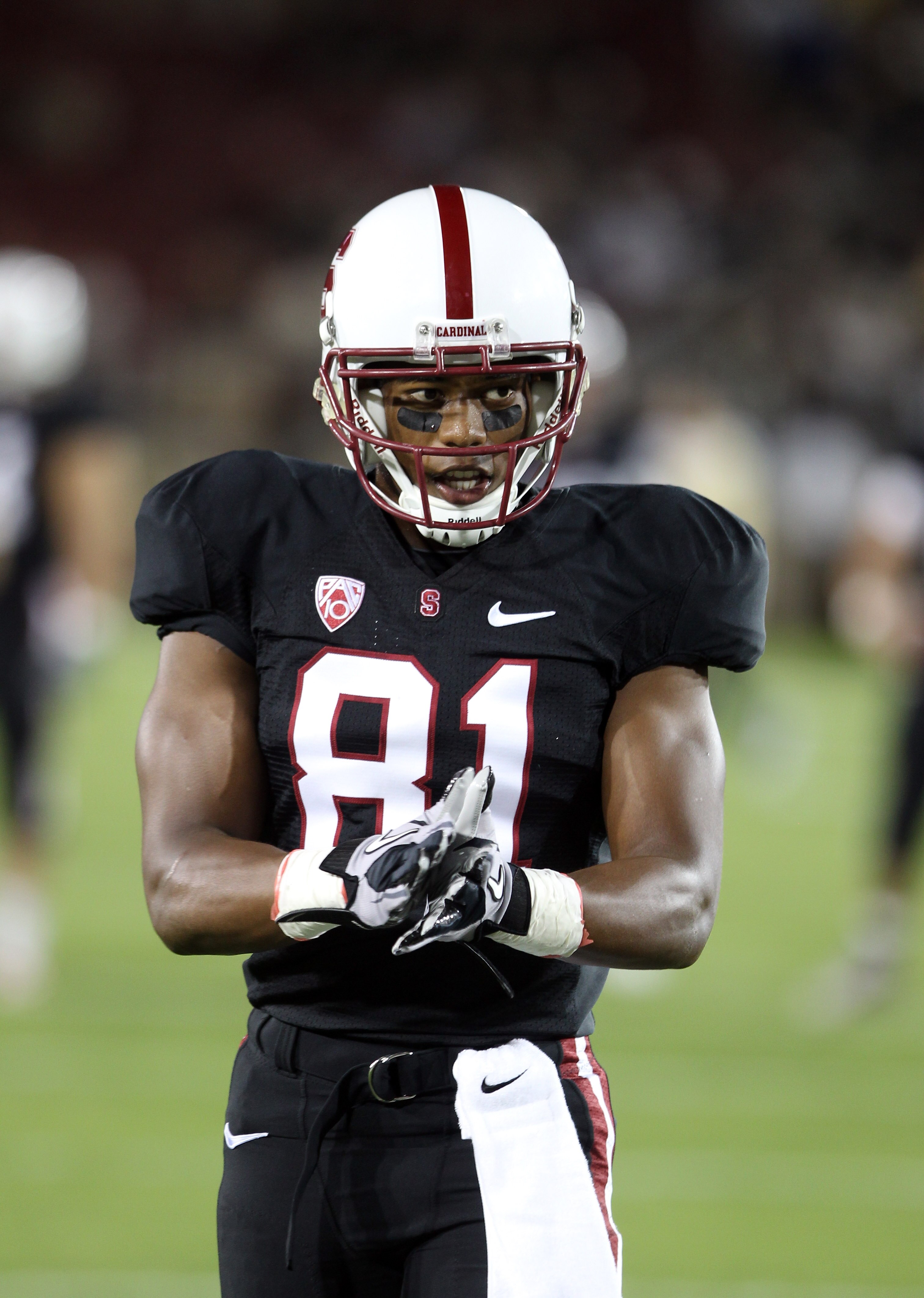 PALO ALTO, CA - SEPTEMBER 18:  Chris Owusu #81 of the Stanford Cardinal warms up before their game against the Wake Forest Demon Deacons at Stanford Stadium on September 18, 2010 in Palo Alto, California.  (Photo by Ezra Shaw/Getty Images)