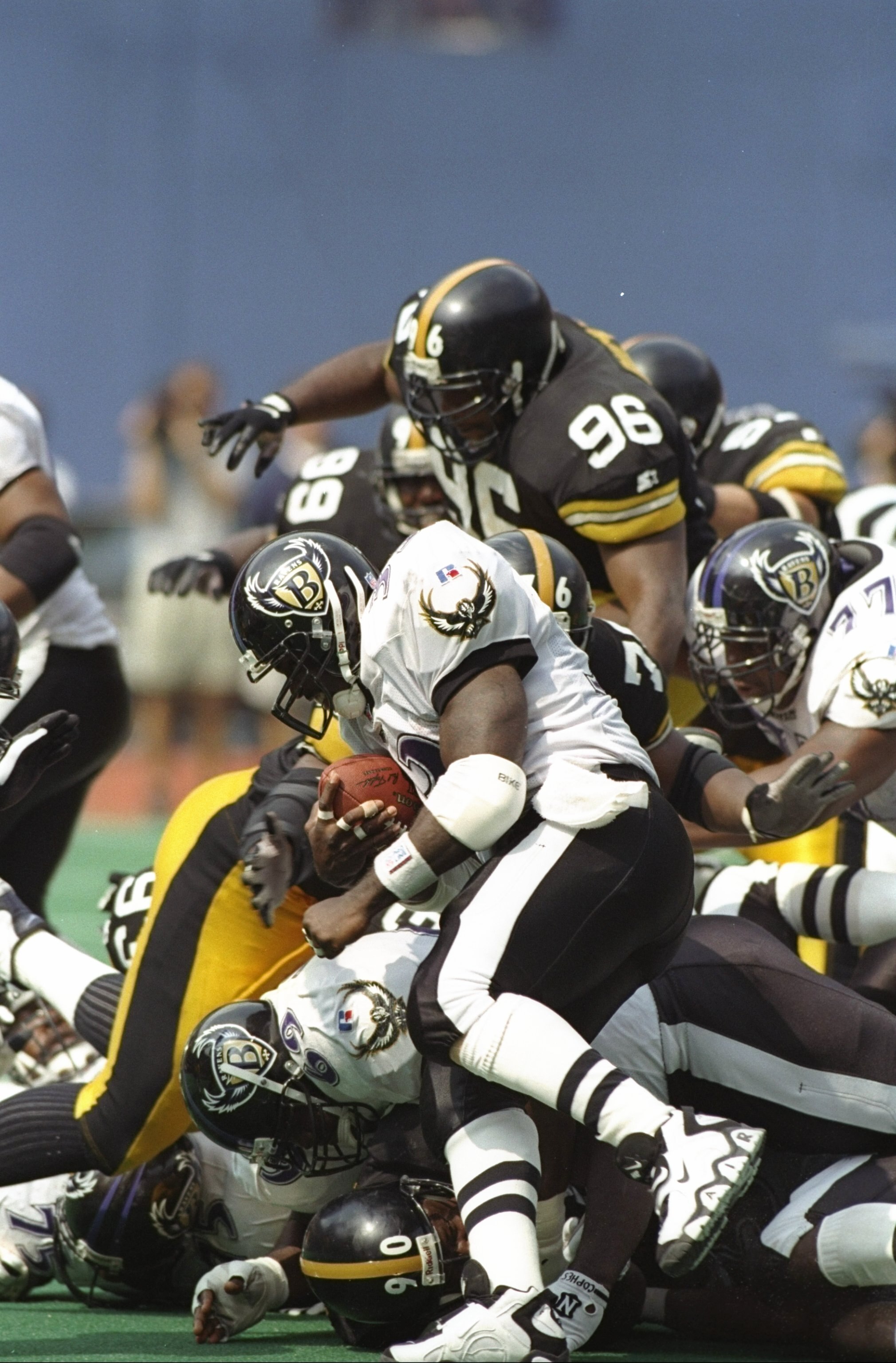 Steelers win first-ever matchup against the Ravens