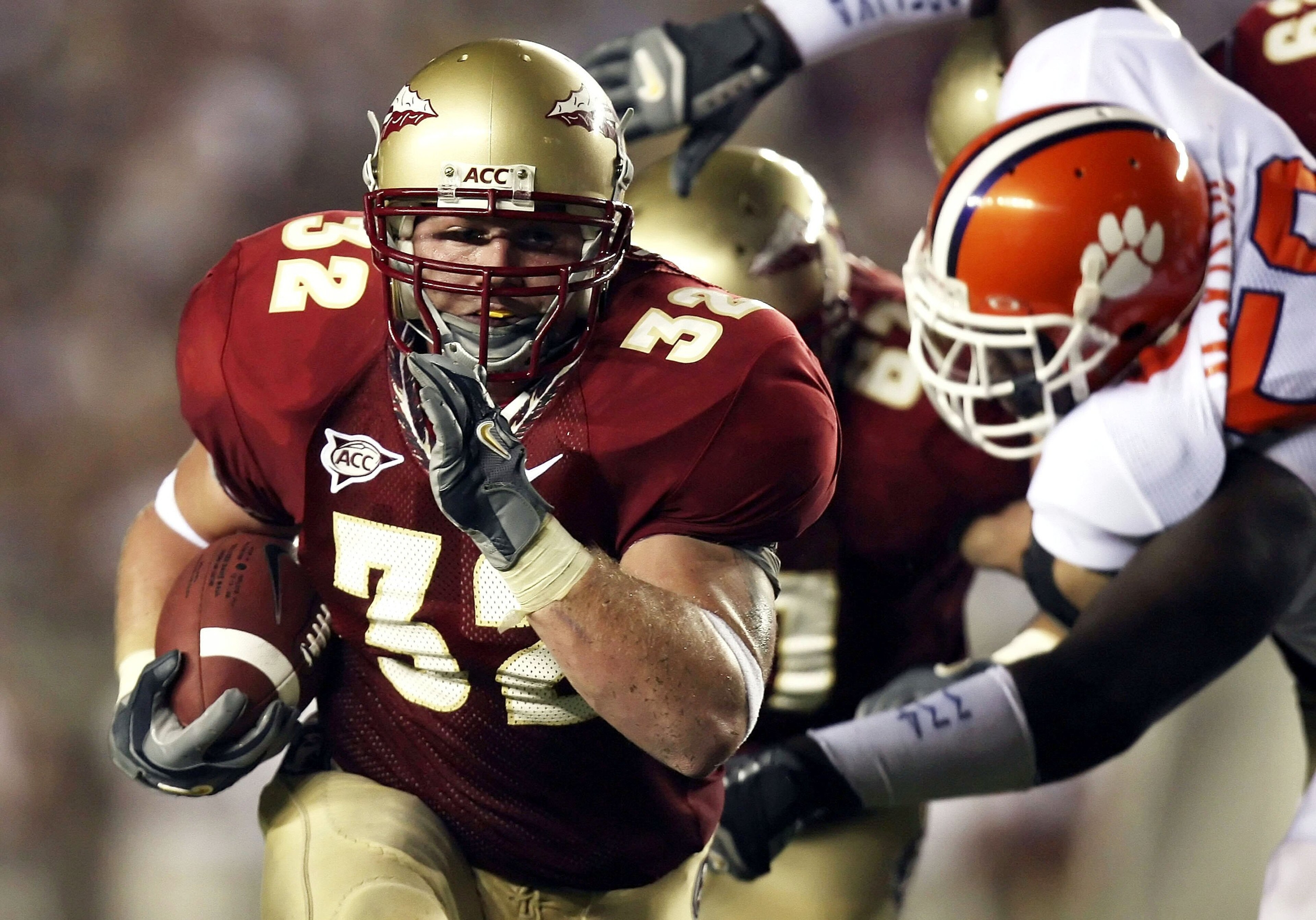TALLAHASSEE, FL - SEPTEMBER 16:  Running back Joe Surratt #32 of the Florida State Seminoles finds room to run in the fourth quarter against the Clemson Tigers at Doak Campbell Stadium on September 16, 2006 in Tallahassee, Florida. Clemson defeated Florid