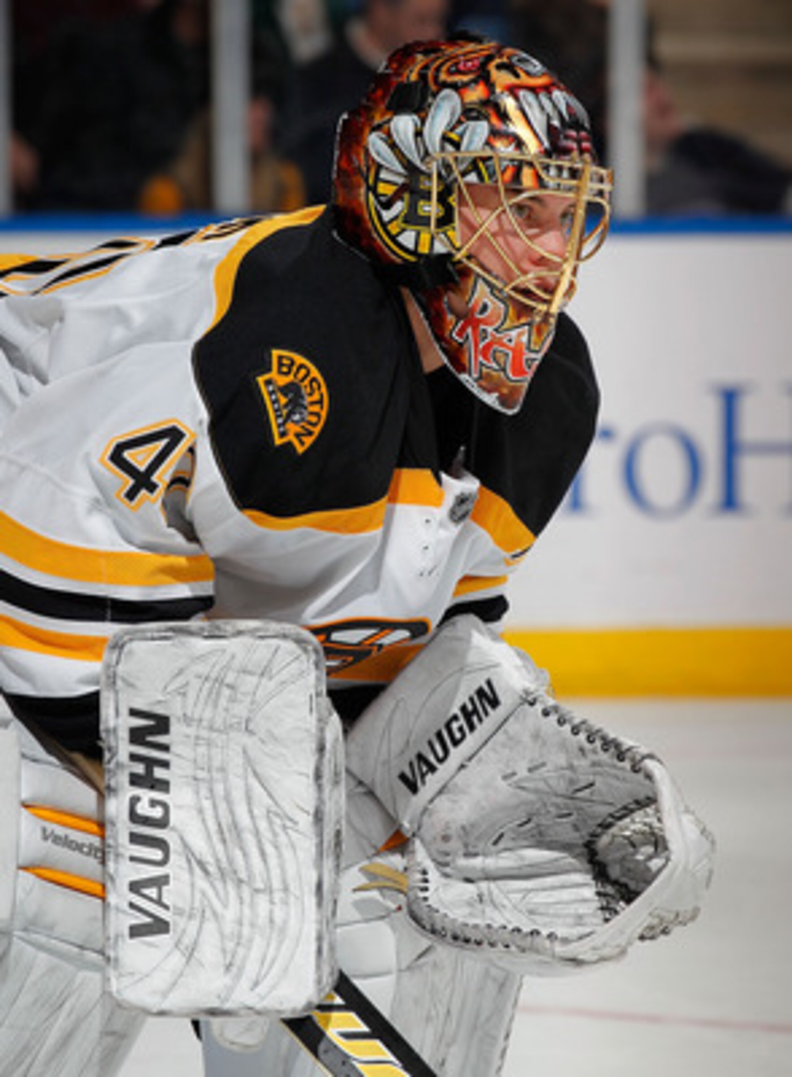 UNIONDALE, NY - FEBRUARY 17:  Goalie Tuukka Rask #40 of the Boston Bruins watches during a faceoff timeout in an NHL hockey game against the New York Islanders at the Nassau Coliseum on February 17, 2011 in Uniondale, New York.  (Photo by Paul Bereswill/G