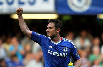 LONDON, ENGLAND - APRIL 30:  Frank Lampard of Chelsea celebrates following his team's 2-1 victory during the Barclays Premier League match between Chelsea and Tottenham Hotspur at Stamford Bridge on April 30, 2011 in London, England.  (Photo by Clive Rose