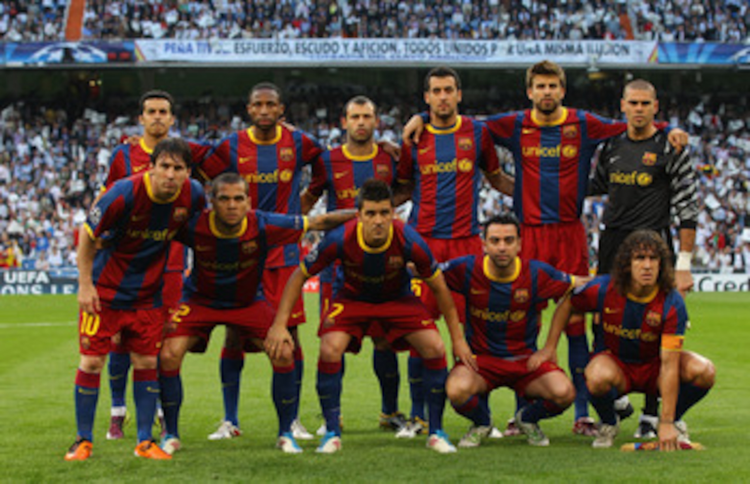 MADRID, SPAIN - APRIL 27:  The Barcelona team line up prior to the UEFA Champions League Semi Final first leg match between Real Madrid and Barcelona at Estadio Santiago Bernabeu on April 27, 2011 in Madrid, Spain.  (Photo by Alex Livesey/Getty Images)