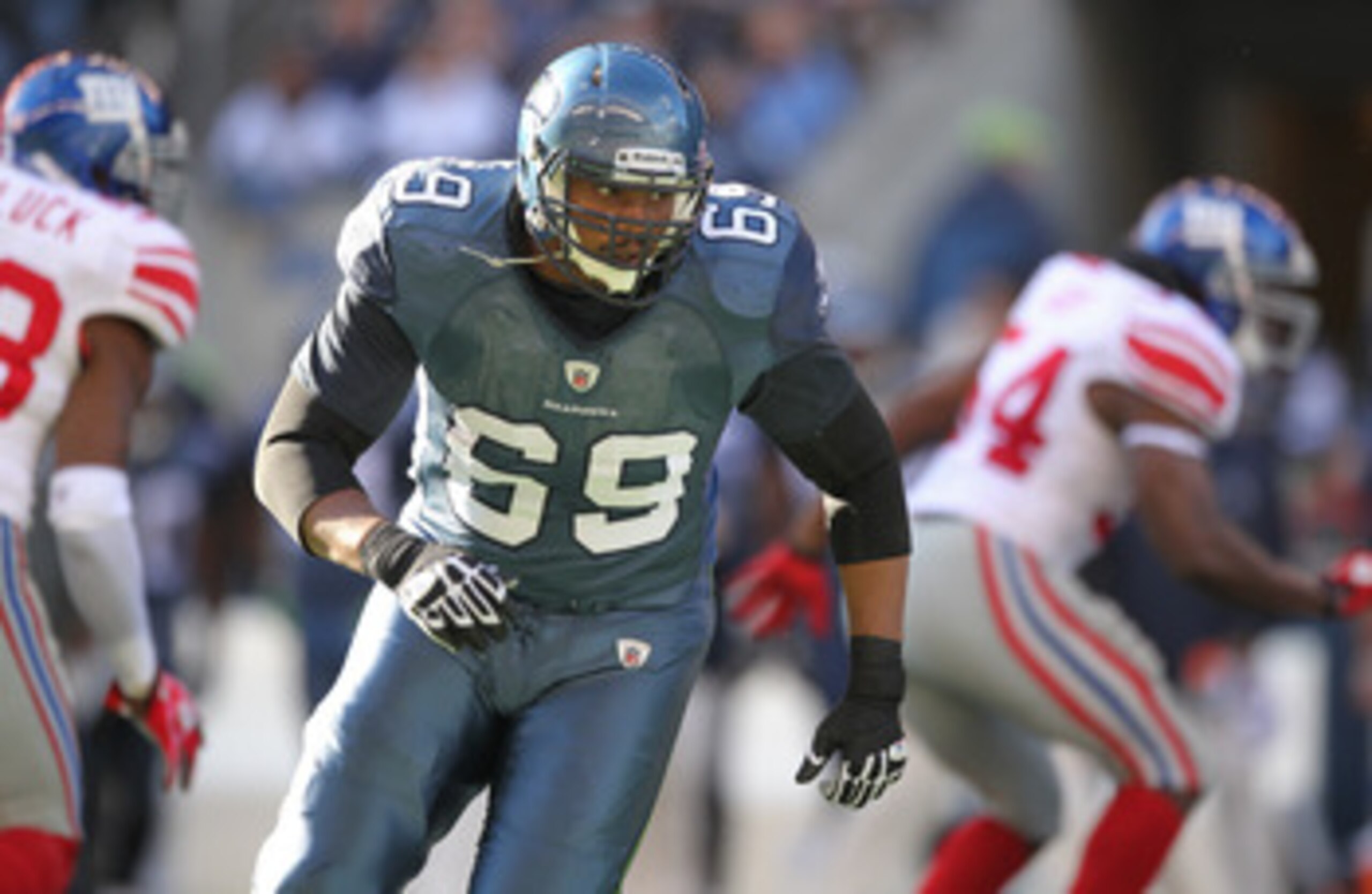 SEATTLE - NOVEMBER 07:  Left guard Chester Pitts #69 of the Seattle Seahawks looks to block against the New York Giants at Qwest Field on November 7, 2010 in Seattle, Washington. The Giants defeated the Seahawks 41-7. (Photo by Otto Greule Jr/Getty Images