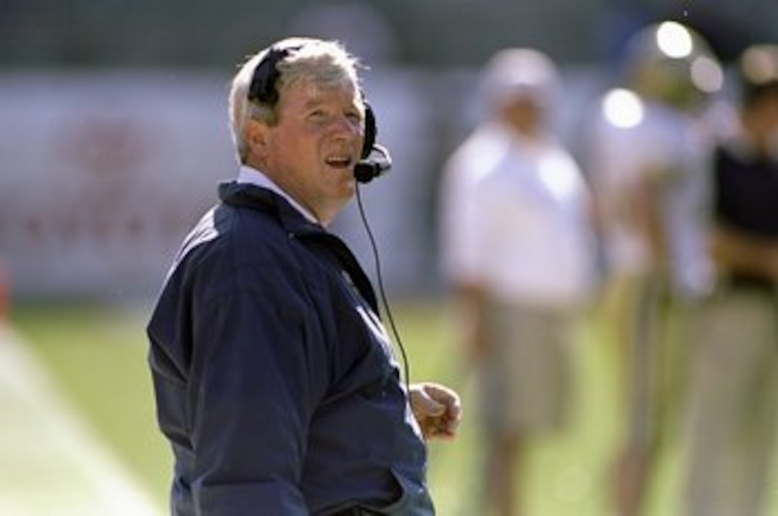 1 Jan 1999:  Head Coach George O''Leary of the Georgia Tech Yellow Jackets in action during the Toyota Gator Bowl Game against the Notre Dame Fighting Irish at the Alltel Stadium in Jacksonville, Florida. The Yellow Jackets defeated the Fighting Irish 35-