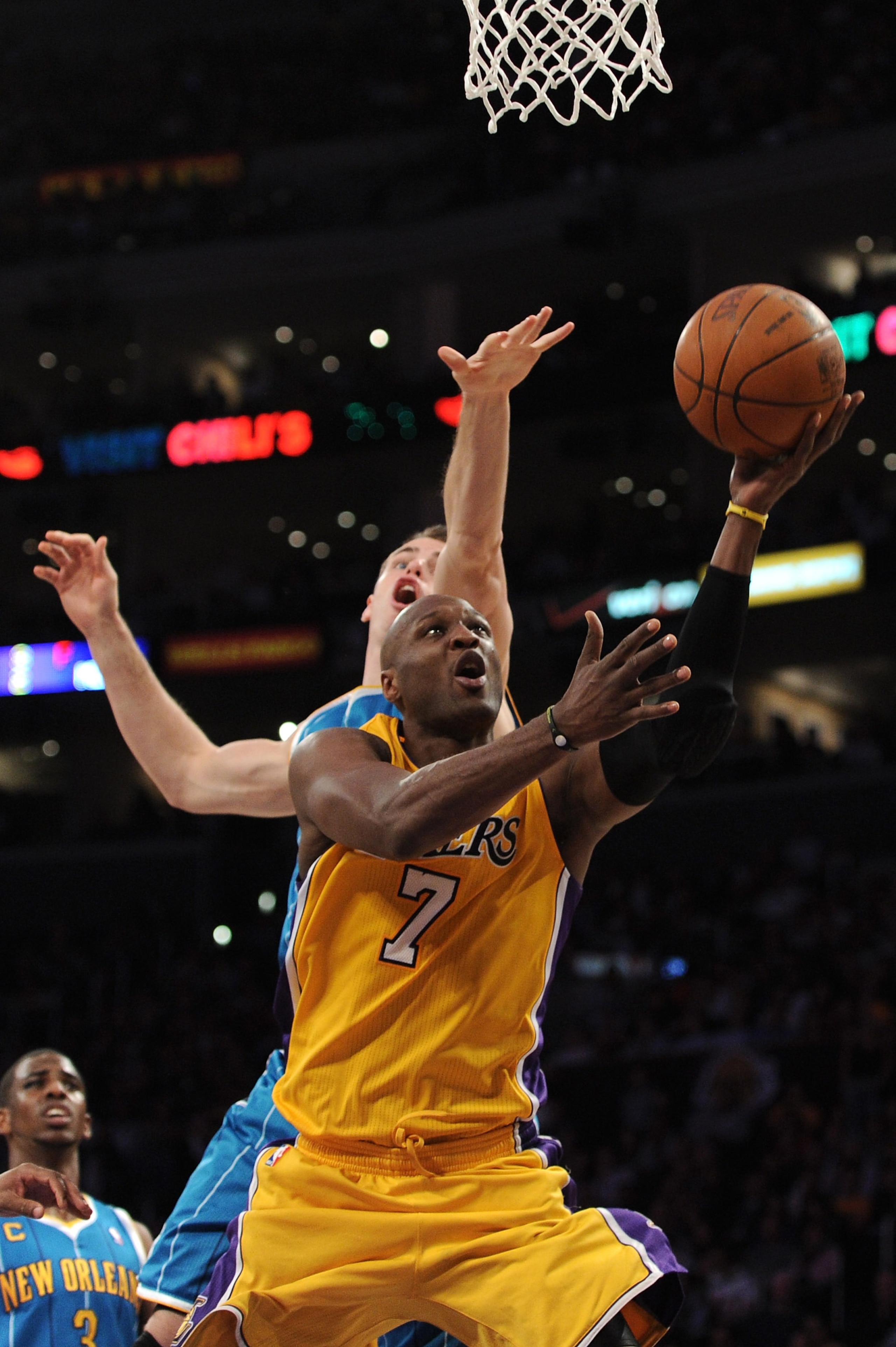 LOS ANGELES, CA - APRIL 26:  Lamar Odom #7 of the Los Angeles Lakers goes up for a shot in the lane against the New Orleans Hornets in Game Five of the Western Conference Quarterfinals in the 2011 NBA Playoffs on April 26, 2011 at Staples Center in Los An