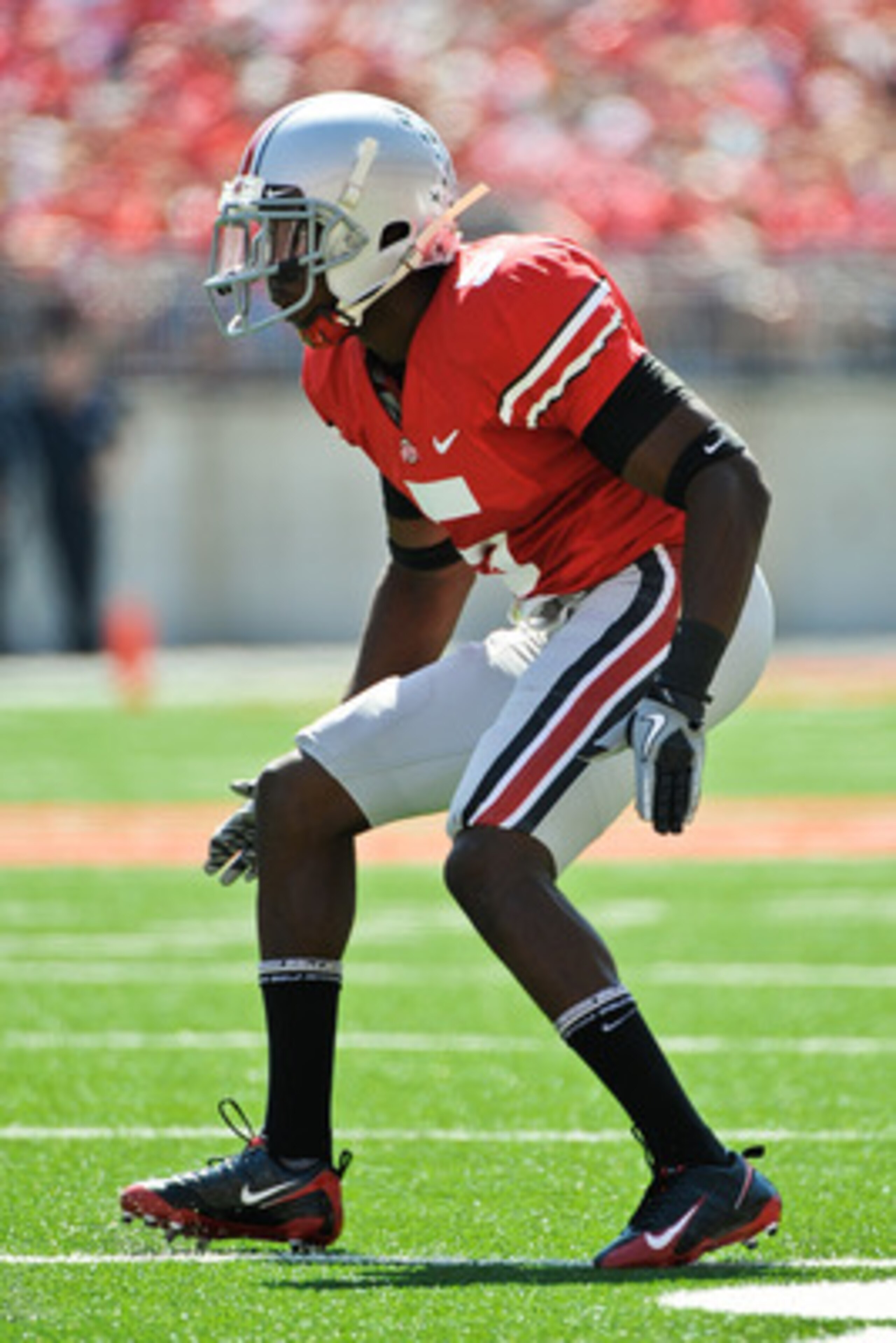 COLUMBUS, OH - SEPTEMBER 18: Chimdi Chekwa #5 of the Ohio State Buckeyes defends against the Ohio Bobcats at Ohio Stadium on September 18, 2010 in Columbus, Ohio. (Photo by Jamie Sabau/Getty Images) COLUMBUS, OH - SEPTEMBER 18: Chimdi Chekwa #5 of the Ohio State Buckeyes defends against the Ohio Bobcats at Ohio Stadium on September 18, 2010 in Columbus, Ohio. (Photo by Jamie Sabau/Getty Images)