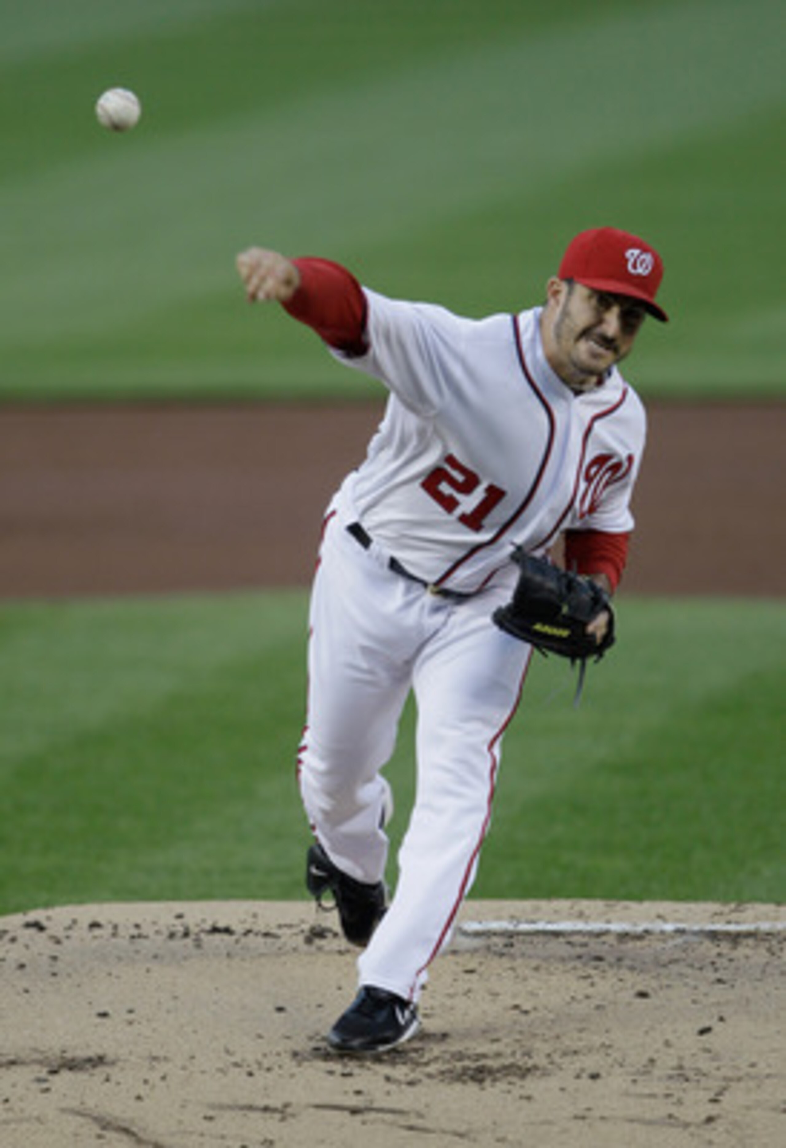 WASHINGTON, DC - APRIL 29:  Starting pitcher Jason Marquis #21 of the Washington Nationals delivers to a San Francisco Giants batter during the second inning  at Nationals Park on April 29, 2011 in Washington, DC.  (Photo by Rob Carr/Getty Images)