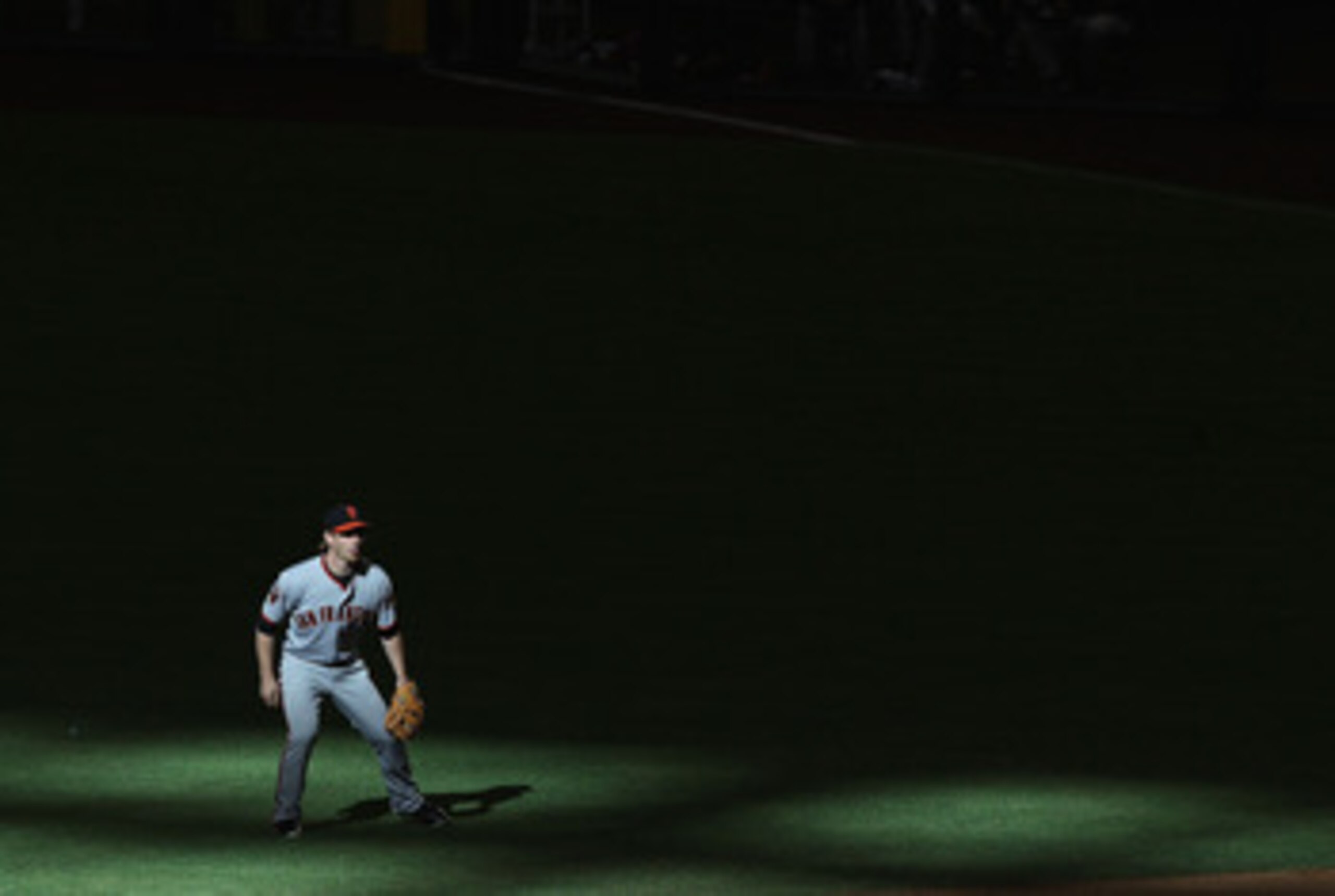 PHOENIX, AZ - APRIL 17:  Infielder Mike Fontenot #14 of the San Francisco Giants in action during the Major League Baseball game against the Arizona Diamondbacks at Chase Field on April 17, 2011 in Phoenix, Arizona. The Diamondbacks defeated the Giants 6-