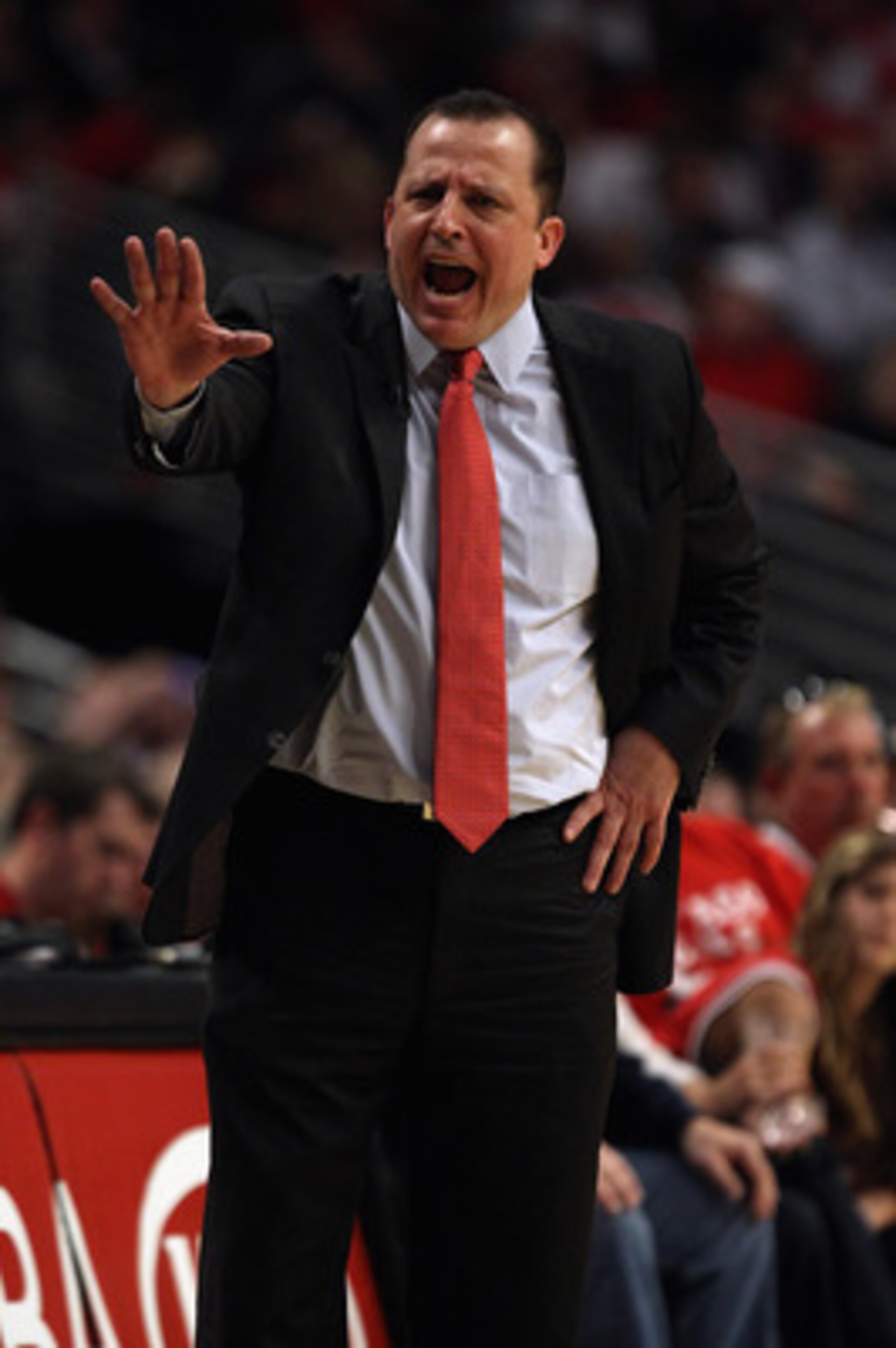 CHICAGO, IL - APRIL 26: Head coach Tom Thibodeau of the Chicago Bulls gives instructions to his team against the Indiana Pacers in Game Five of the Eastern Conference Quarterfinals in the 2011 NBA Playoffs at the United Center on April 26, 2011 in Chicago