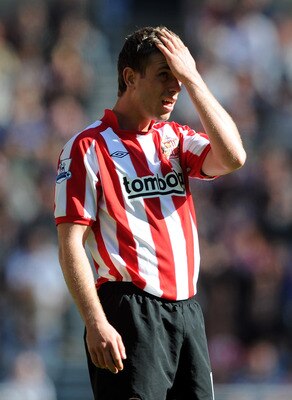 SUNDERLAND, ENGLAND - APRIL 30:  Jordan Henderson of Sunderland looks dejected during the Barclays Premier League match between Sunderland and Fulham at Stadium of Light on April 30, 2011 in Sunderland, England.  (Photo by Chris Brunskill/Getty Images)