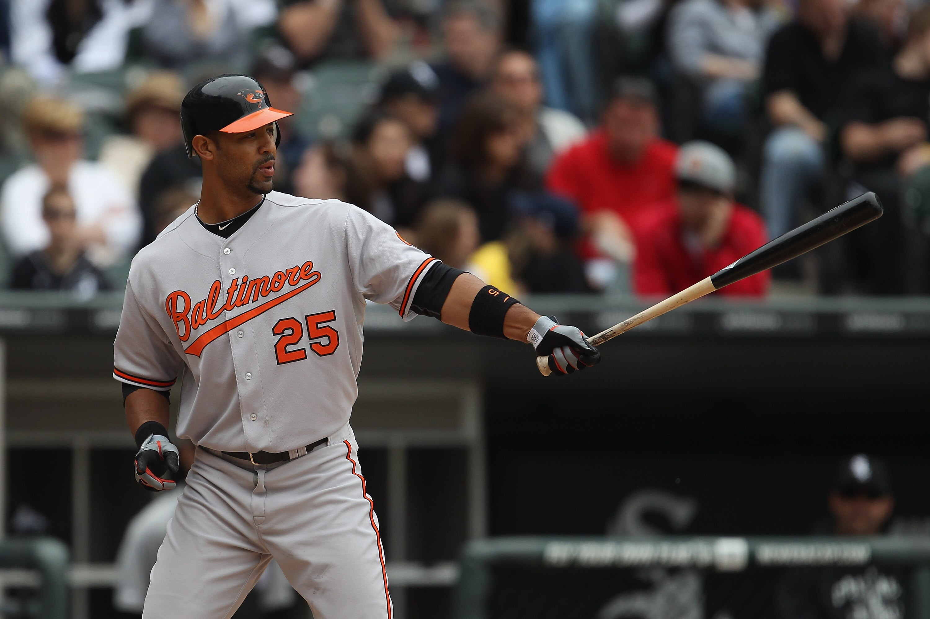 CHICAGO, IL - MAY 01: Derrick Lee #25 of the Baltimore Orioles prepares to bat against the Chicago Whiute Sox at U.S. Cellular Field on May 1, 2011 in Chicago, Illinois. The Orioles defeated the White Sox 6-4. (Photo by Jonathan Daniel/Getty Images)