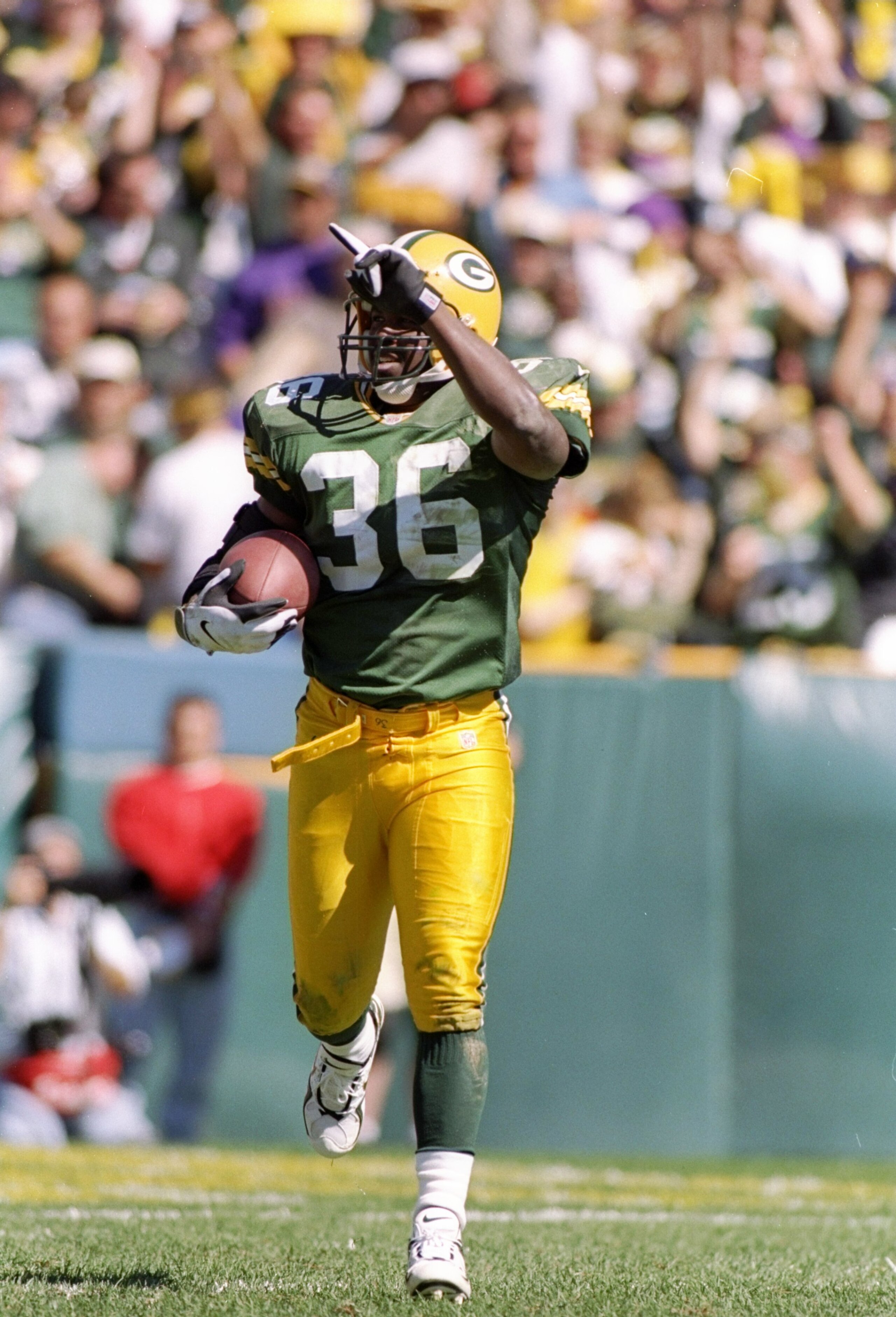 21 Sep 1997:  Defensive back LeRoy Butler #36 of the Green Bay Packers celebrates during the Packers 38-32 win over the Minnesota Vikings at Lambeau Field in Green Bay, Wisconsin. Mandatory Credit: Jonathan Daniel  /Allsport