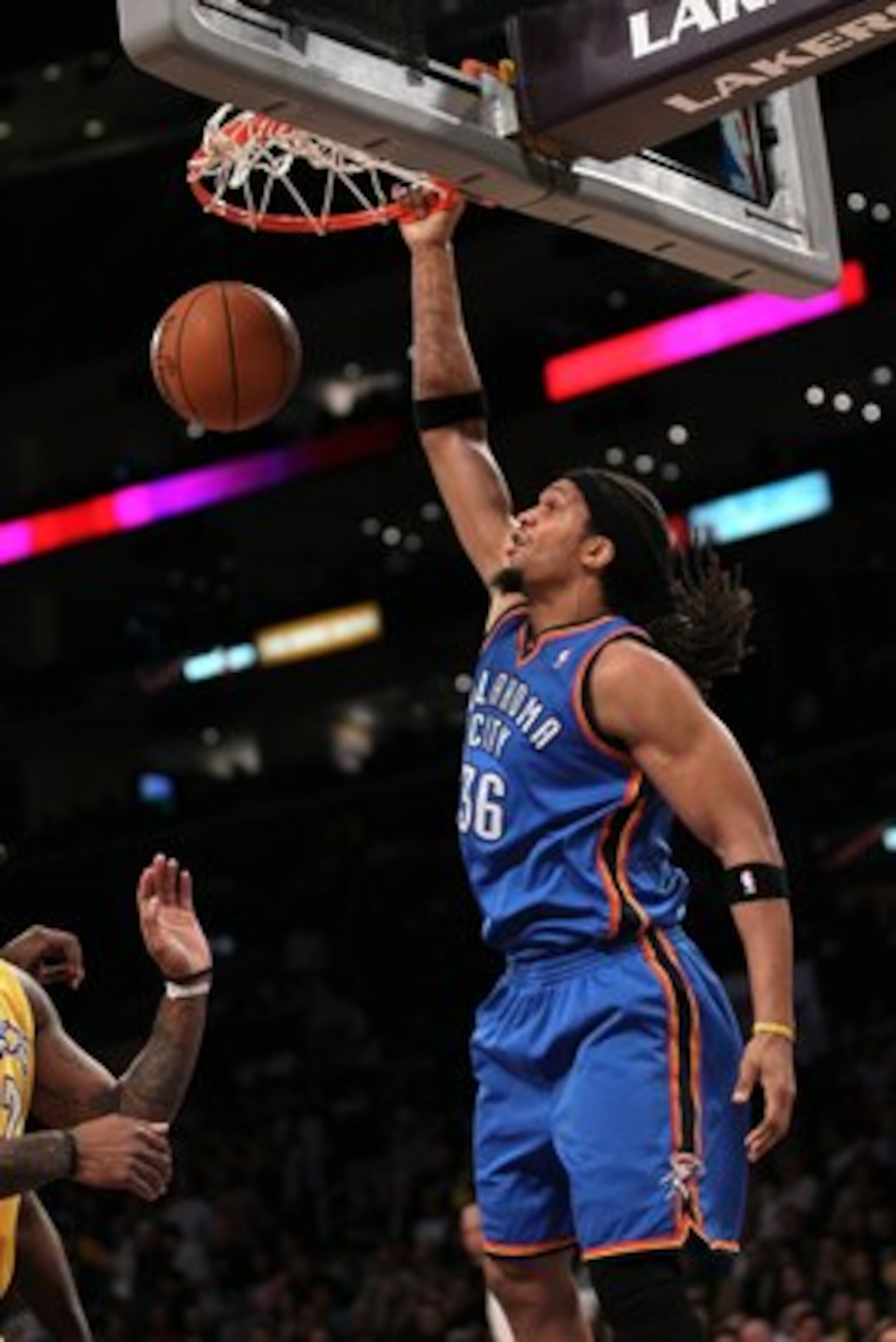 LOS ANGELES, CA - APRIL 27: Etan Thomas #36 of the Oklahoma City Thunder dunks the ball while taking on the Los Angeles Lakers during Game Five of the Western Conference Quarterfinals of the 2010 NBA Playoffs at Staples Center on April 27, 2010 in Los An LOS ANGELES, CA - APRIL 27: Etan Thomas #36 of the Oklahoma City Thunder dunks the ball while taking on the Los Angeles Lakers during Game Five of the Western Conference Quarterfinals of the 2010 NBA Playoffs at Staples Center on April 27, 2010 in Los An