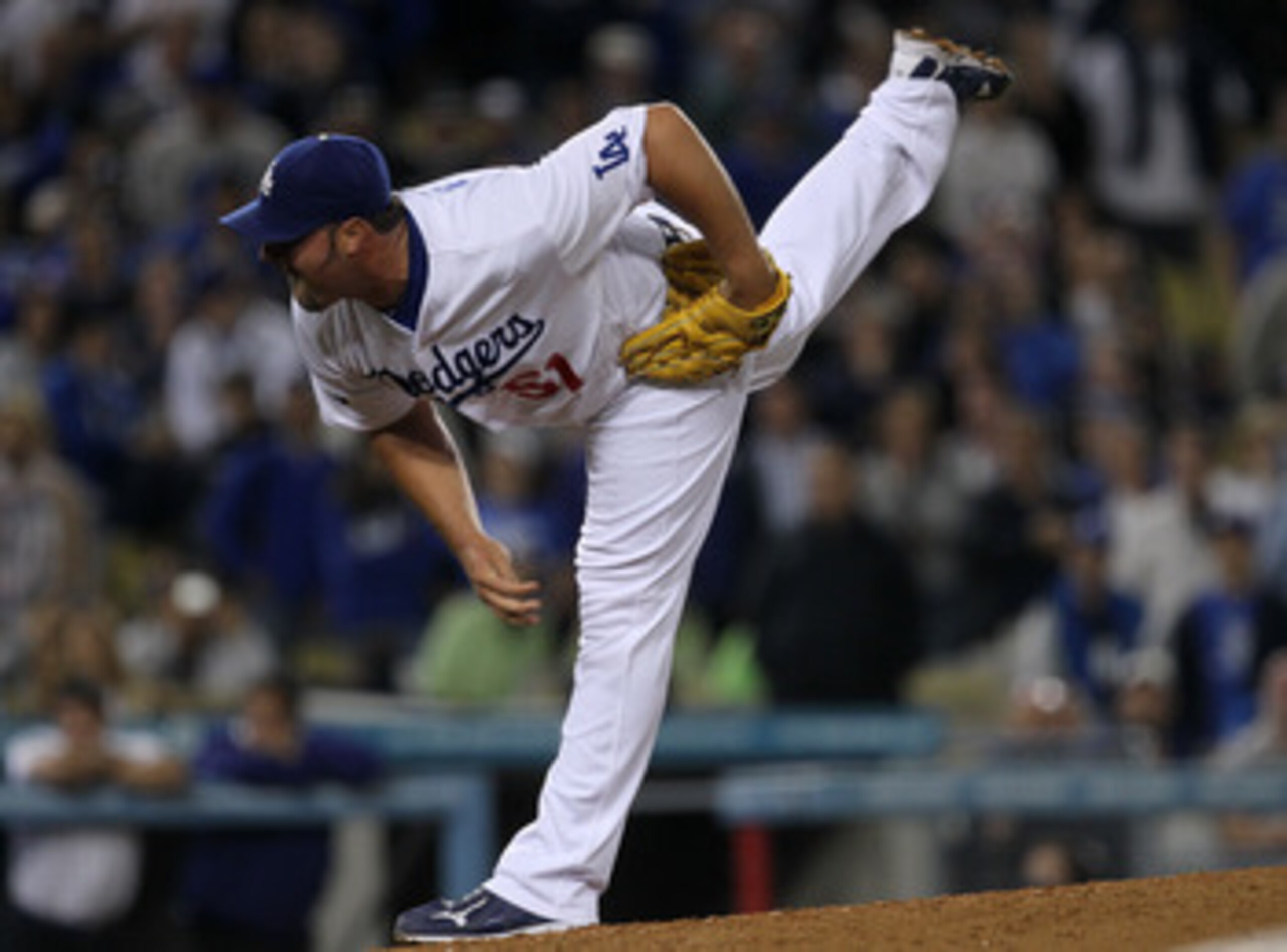 LOS ANGELES, CA - APRIL 29:  Closer Jonathan Broxton #51 of the Los Angeles Dodgers throws a pitch against the San Diego Padres on April 29, 2011 at Dodger Stadium in Los Angeles, California. The Dodgers won 3-2.  (Photo by Stephen Dunn/Getty Images)