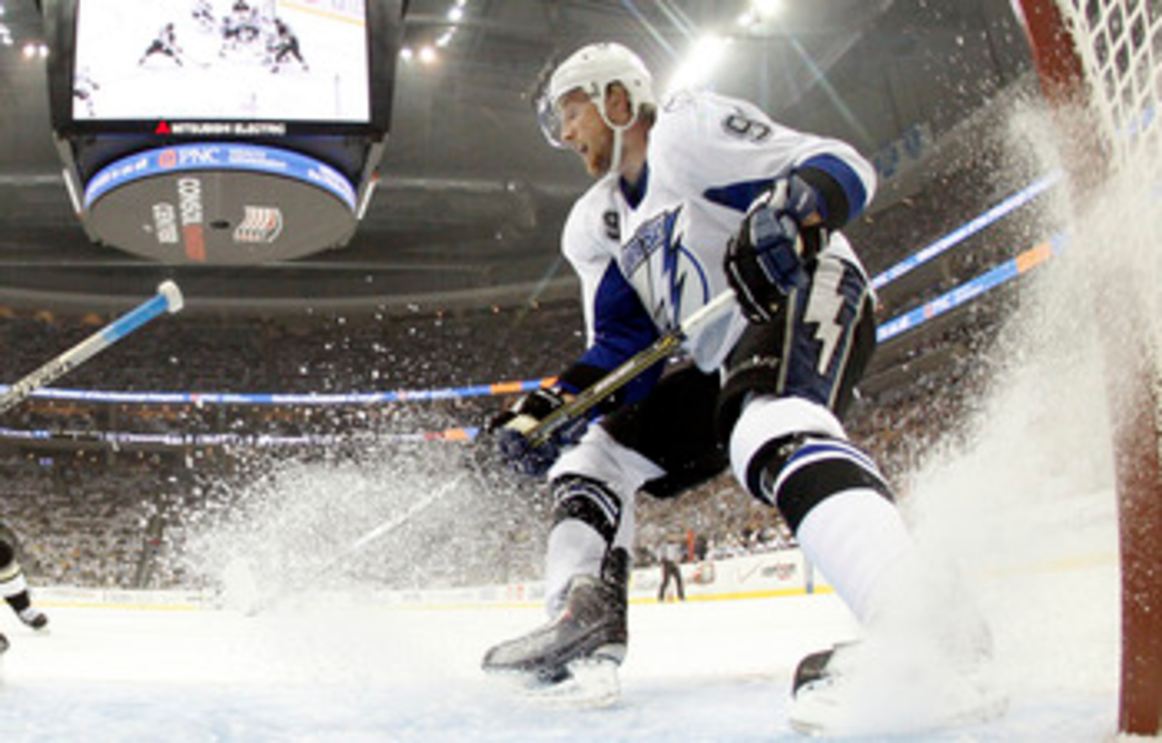 PITTSBURGH, PA - APRIL 27:  Steven Stamkos #91 of the Tampa Bay Lightning skates against the Pittsburgh Penguins in Game Seven of the Eastern Conference Quarterfinals during the 2011 NHL Stanley Cup Playoffs at Consol Energy Center on April 27, 2011 in Pi