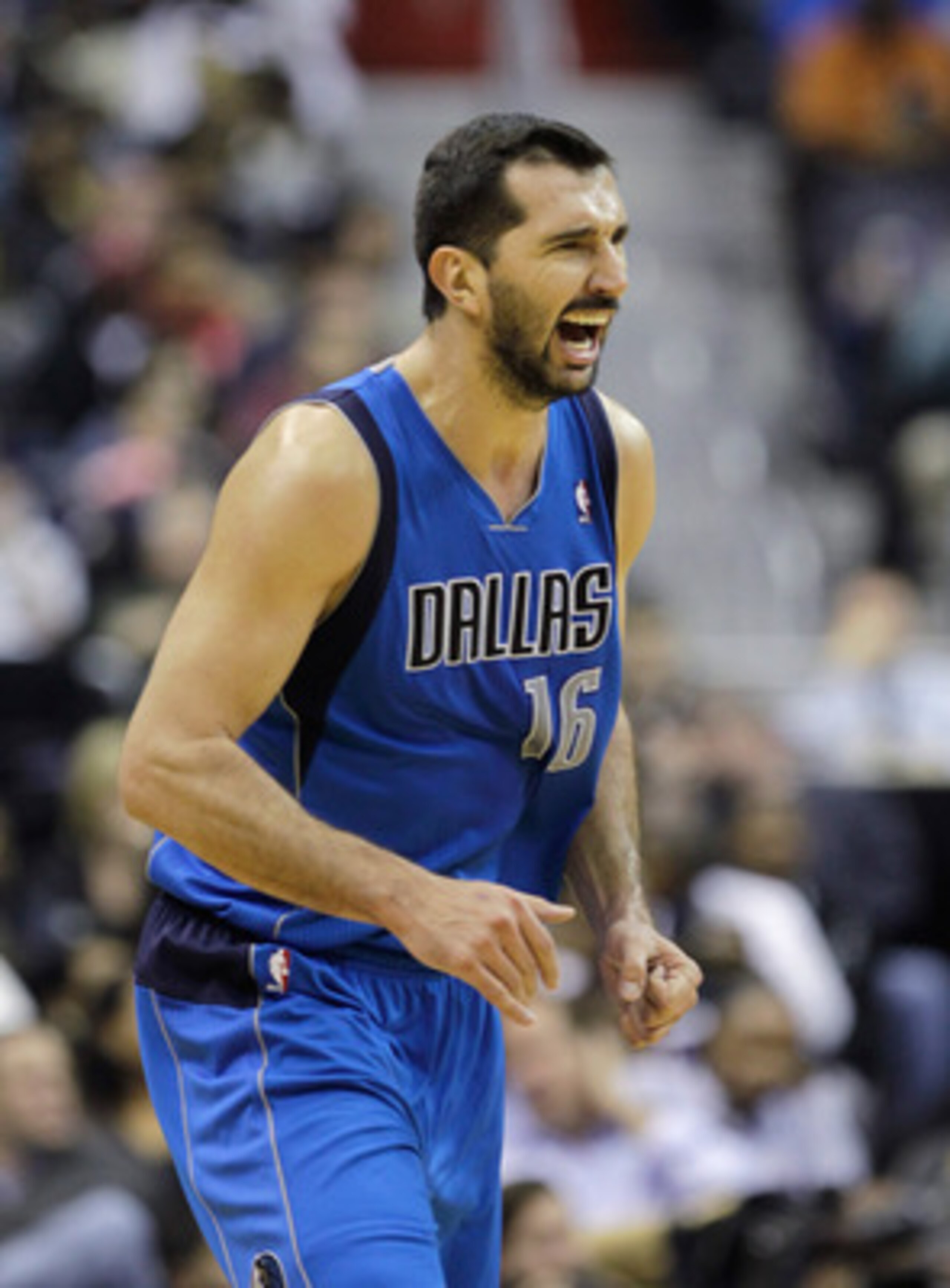 WASHINGTON, DC - FEBRUARY 26:  Peja Stojakovic #16 of the Dallas Mavericks reacts to a missed shot against the Washington Wizards at the Verizon Center on February 26, 2011 in Washington, DC. NOTE TO USER: User expressly acknowledges and agrees that, by d