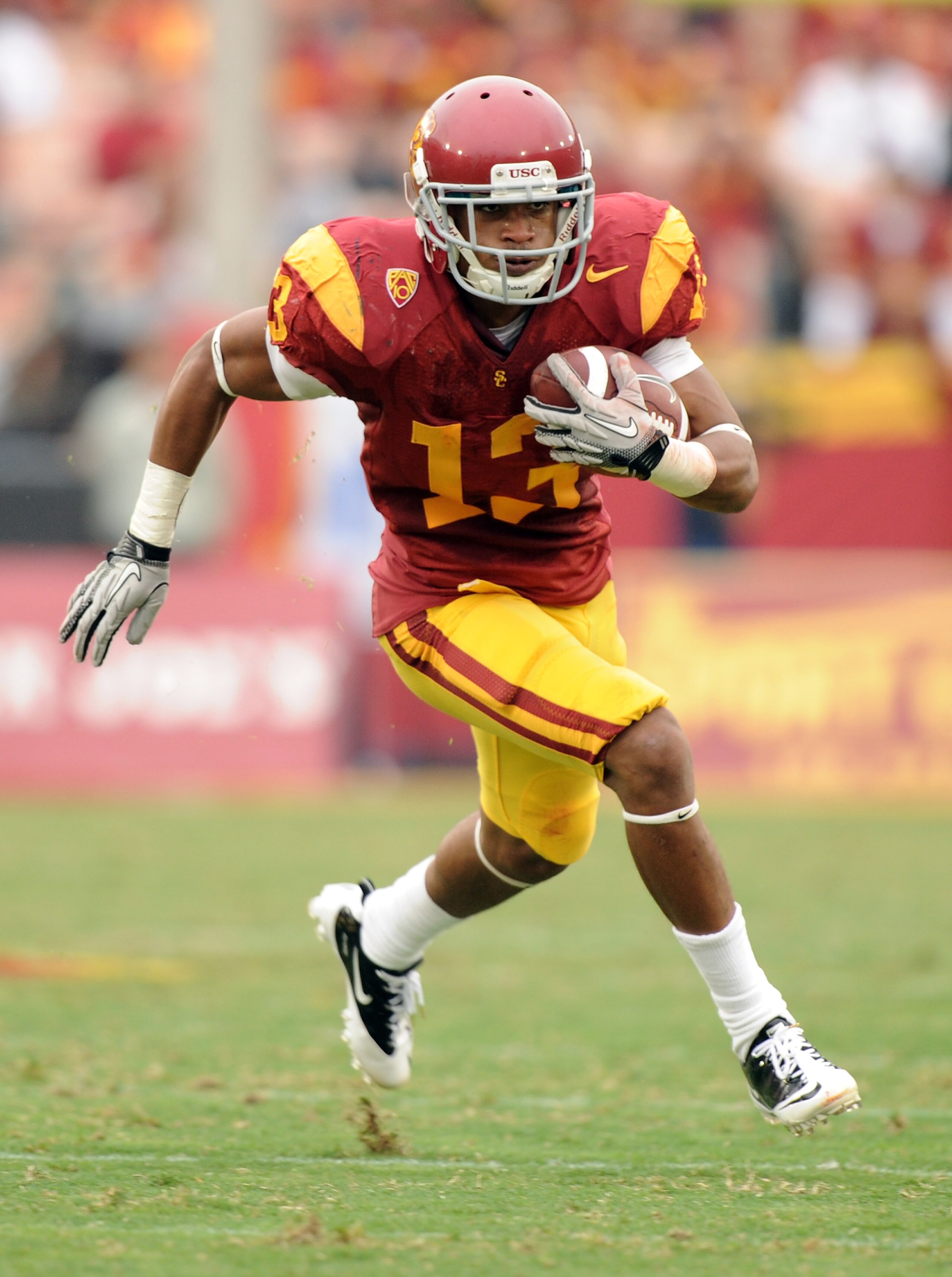 LOS ANGELES, CA - OCTOBER 16: Robert Woods #13 of the USC Trojans carries the ball during the game against the California Golden Bears at Los Angeles Memorial Coliseum on October 16, 2010 in Los Angeles, California. (Photo by Harry How/Getty Images) LOS ANGELES, CA - OCTOBER 16: Robert Woods #13 of the USC Trojans carries the ball during the game against the California Golden Bears at Los Angeles Memorial Coliseum on October 16, 2010 in Los Angeles, California. (Photo by Harry How/Getty Images)