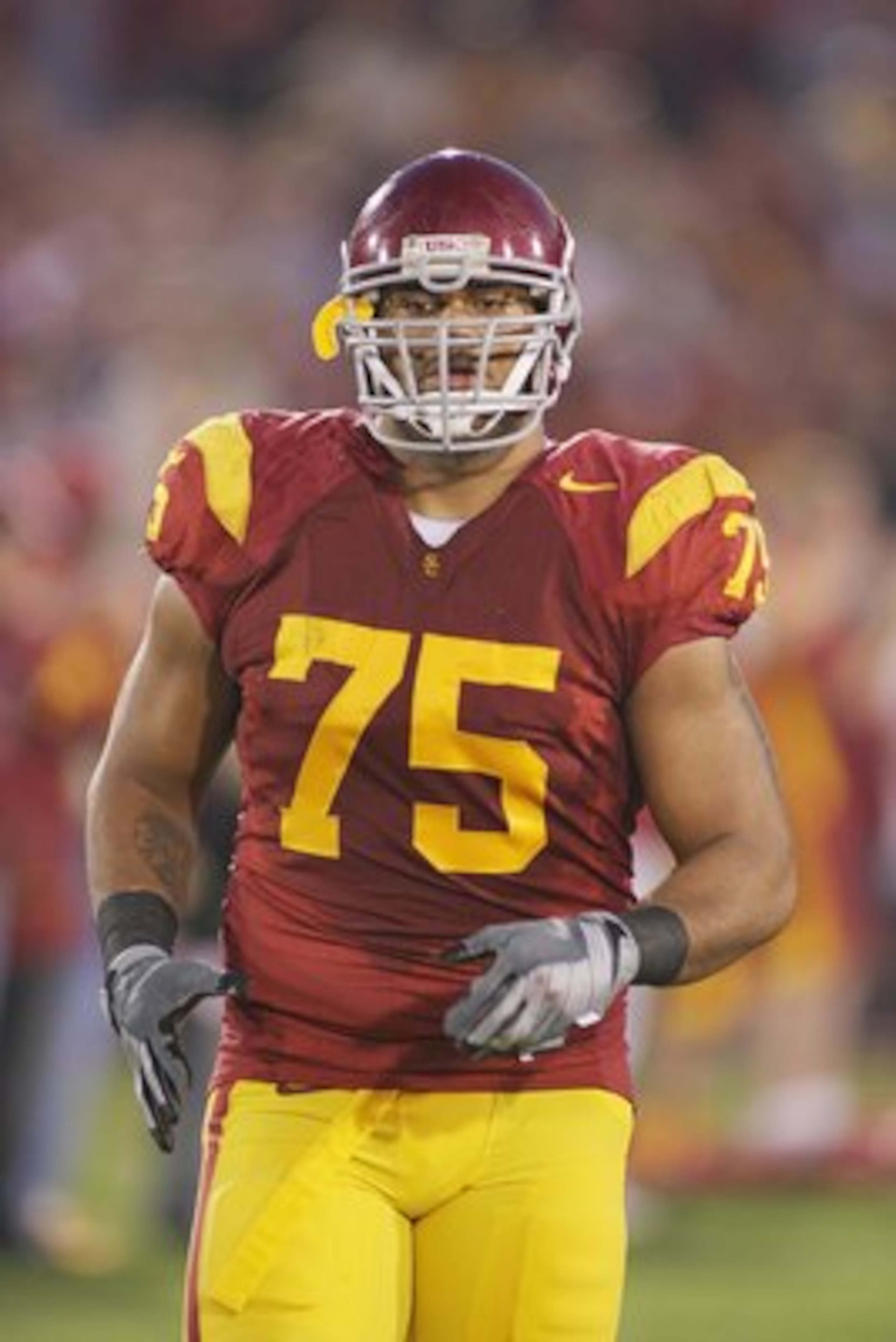 LOS ANGELES - NOVEMBER 29:  Matt Kalil #75 of the USC Trojans looks on against the Notre Dame Fighting Irish on November 29, 2008 at the Los Angeles Memorial Coliseum in Los Angeles, California.  USC won 38-3.  (Photo by Jeff Golden/Getty Images)