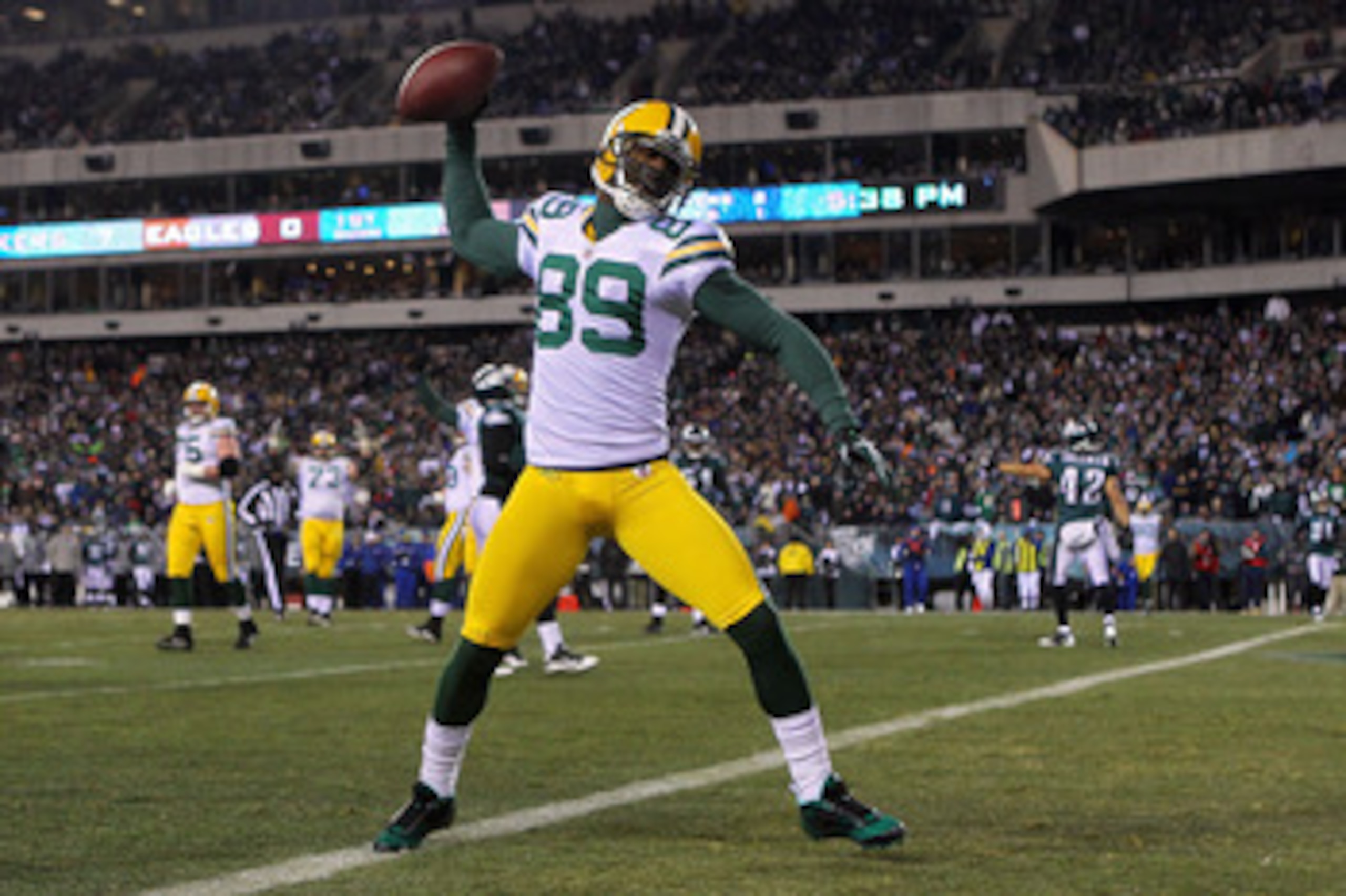 PHILADELPHIA, PA - JANUARY 09:  James Jones #89 of the Green Bay Packers celebrates after scoring a touchdown in the second quarter against the Philadelphia Eagles during the 2011 NFC wild card playoff game at Lincoln Financial Field on January 9, 2011 in