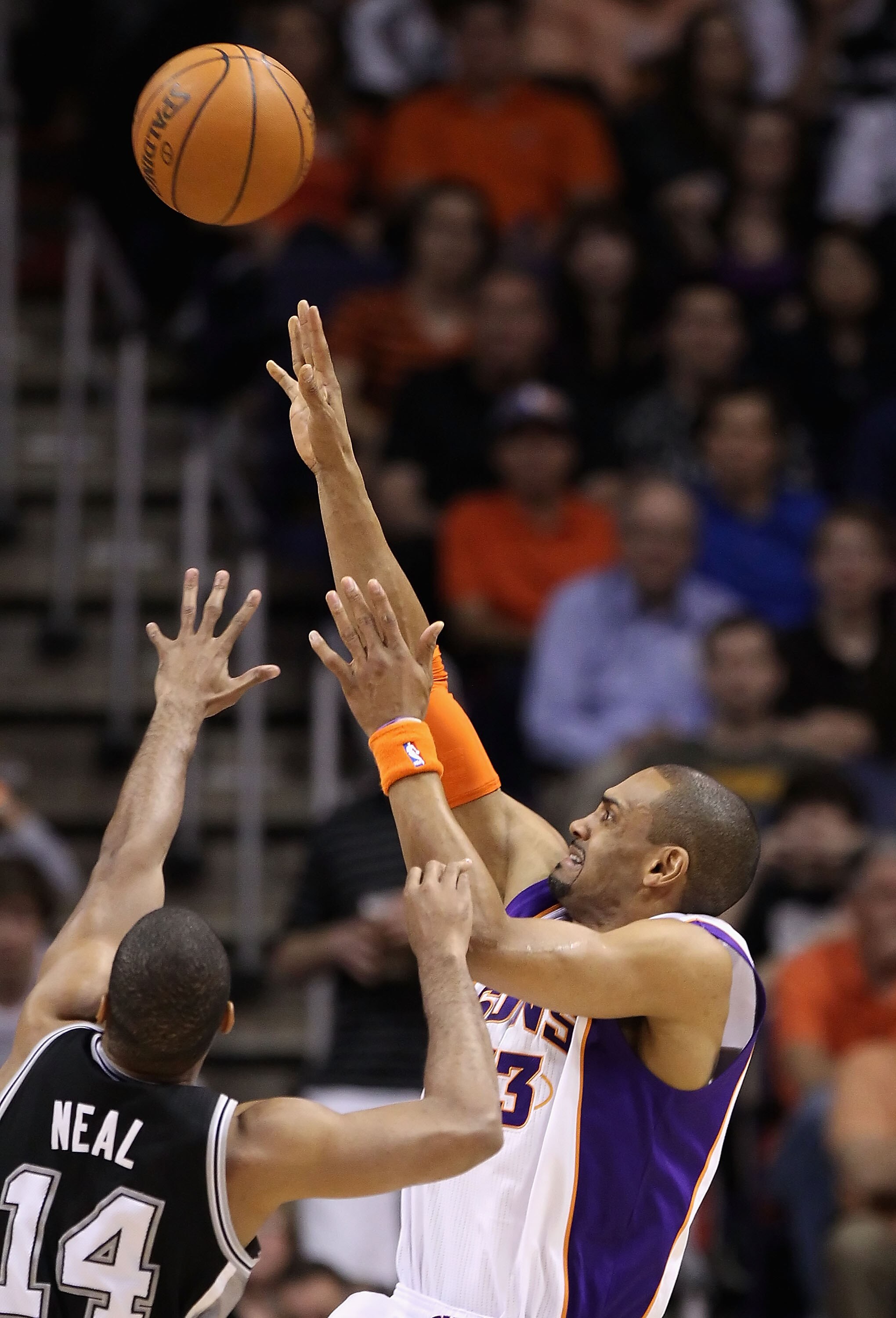 PHOENIX, AZ - APRIL 13:  Grant Hill #33 of the Phoenix Suns puts up a shot against the San Antonio Spurs during the NBA game at US Airways Center on April 13, 2011 in Phoenix, Arizona.  NOTE TO USER: User expressly acknowledges and agrees that, by downloa