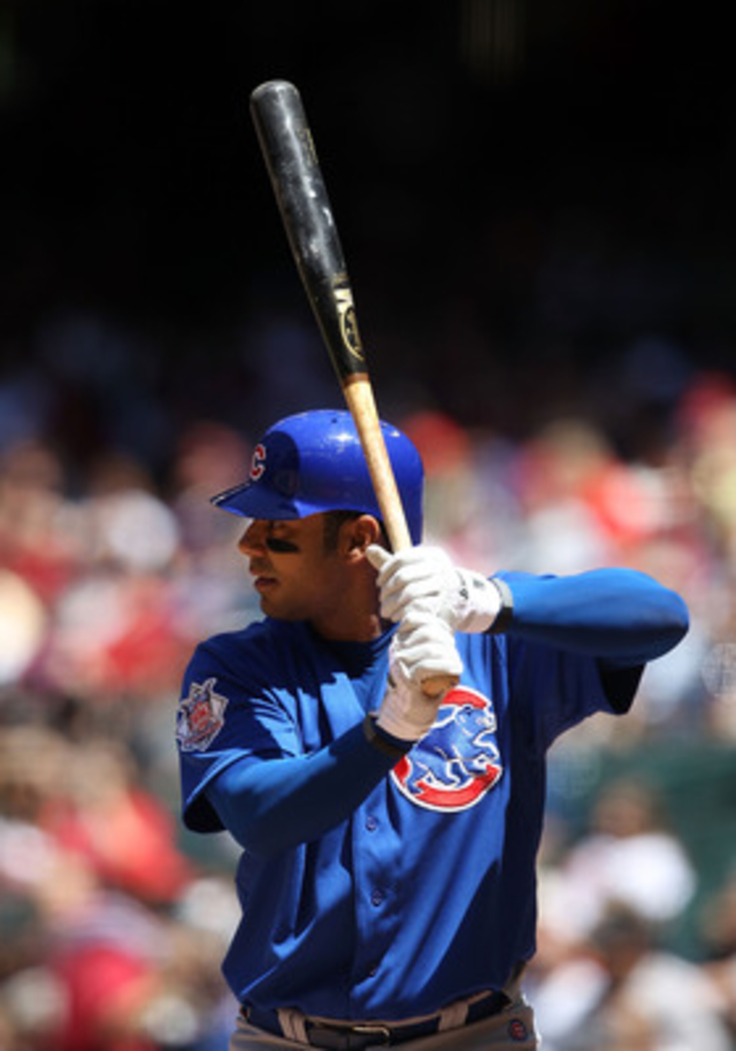 PHOENIX, AZ - MAY 01: Carlos Pena #22 of the Chicago Cubs bats against the Arizona Diamondbacks during the Major League Baseball game at Chase Field on May 1, 2011 in Phoenix, Arizona. The Diamondbacks defeated the Cubs 4-3. (Photo by Christian Peterse PHOENIX, AZ - MAY 01: Carlos Pena #22 of the Chicago Cubs bats against the Arizona Diamondbacks during the Major League Baseball game at Chase Field on May 1, 2011 in Phoenix, Arizona. The Diamondbacks defeated the Cubs 4-3. (Photo by Christian Peterse