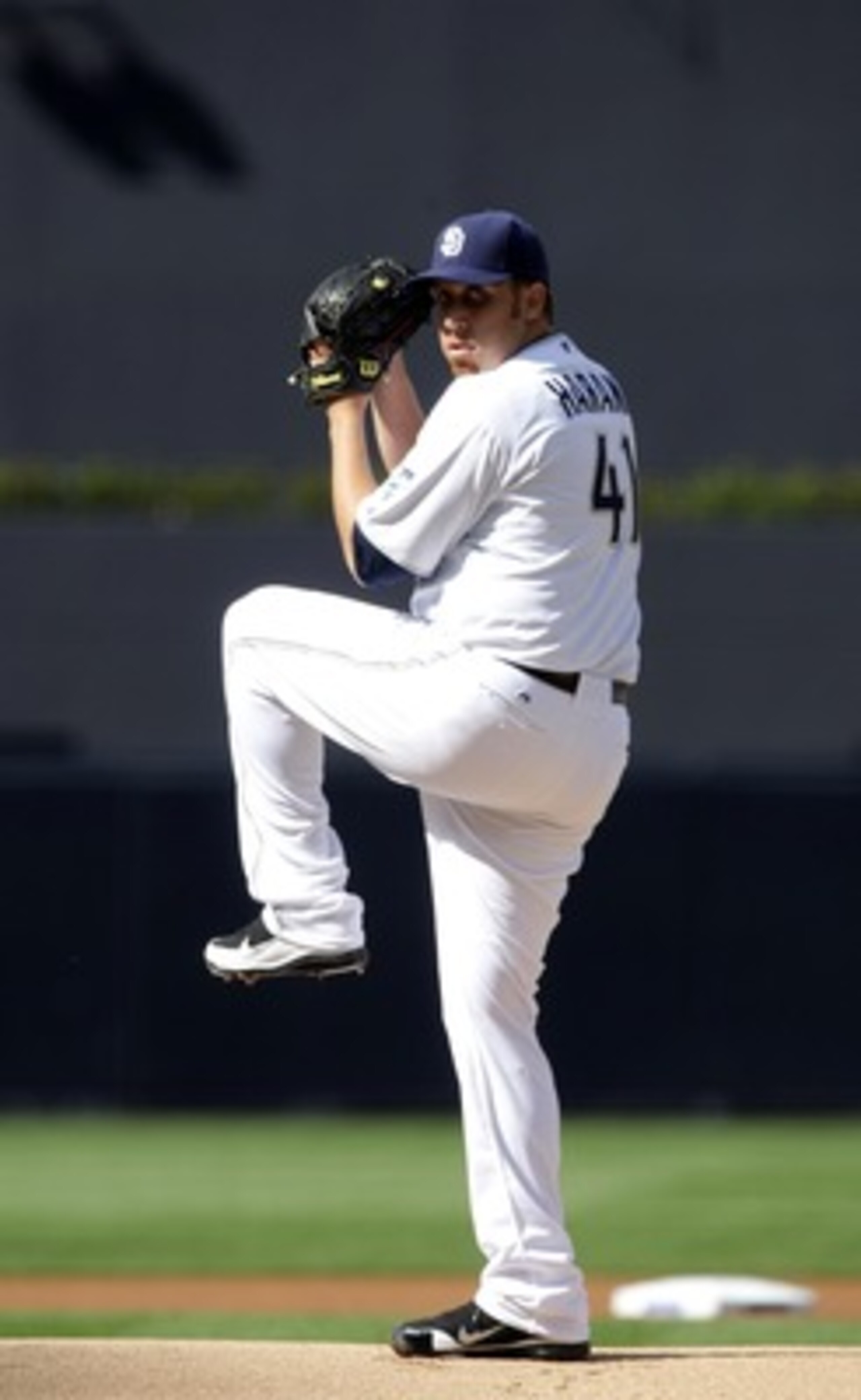 SAN DIEGO, CA - APRIL 5: Starting Pitcher Aaron Harang #41 of the San Diego Padres throws from the mound against the San Francisco Giants during their MLB Game at Petco Park on April 5, 2011 in San Diego, California. (Photo by Donald Miralle/Getty Images SAN DIEGO, CA - APRIL 5: Starting Pitcher Aaron Harang #41 of the San Diego Padres throws from the mound against the San Francisco Giants during their MLB Game at Petco Park on April 5, 2011 in San Diego, California. (Photo by Donald Miralle/Getty Images