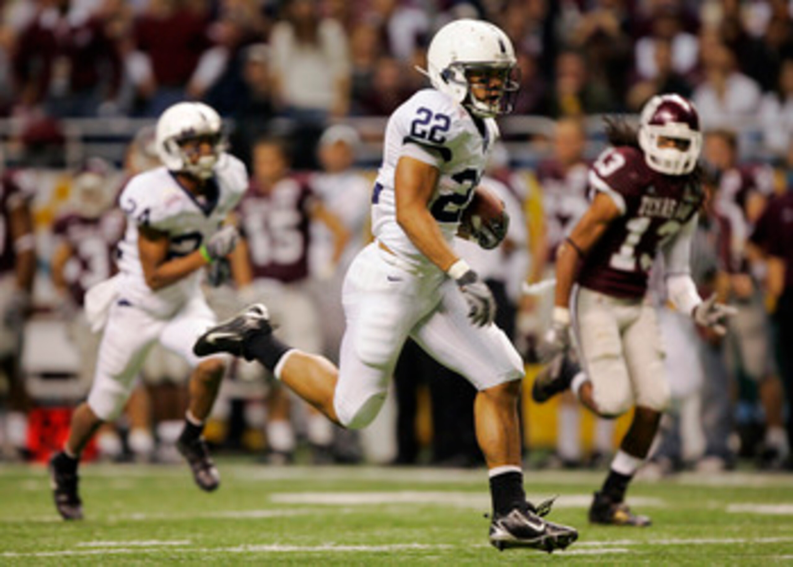 SAN ANTONIO - DECEMBER 29: Running back Evan Royster #22 of the Penn State Nittany Lions sprints to the endzone to score the winning touchdown against the Texas A&M Aggies in the fourth quarter during the Valero Alamo Bowl on December 29, 2007 at the Ala SAN ANTONIO - DECEMBER 29: Running back Evan Royster #22 of the Penn State Nittany Lions sprints to the endzone to score the winning touchdown against the Texas A&M Aggies in the fourth quarter during the Valero Alamo Bowl on December 29, 2007 at the Ala