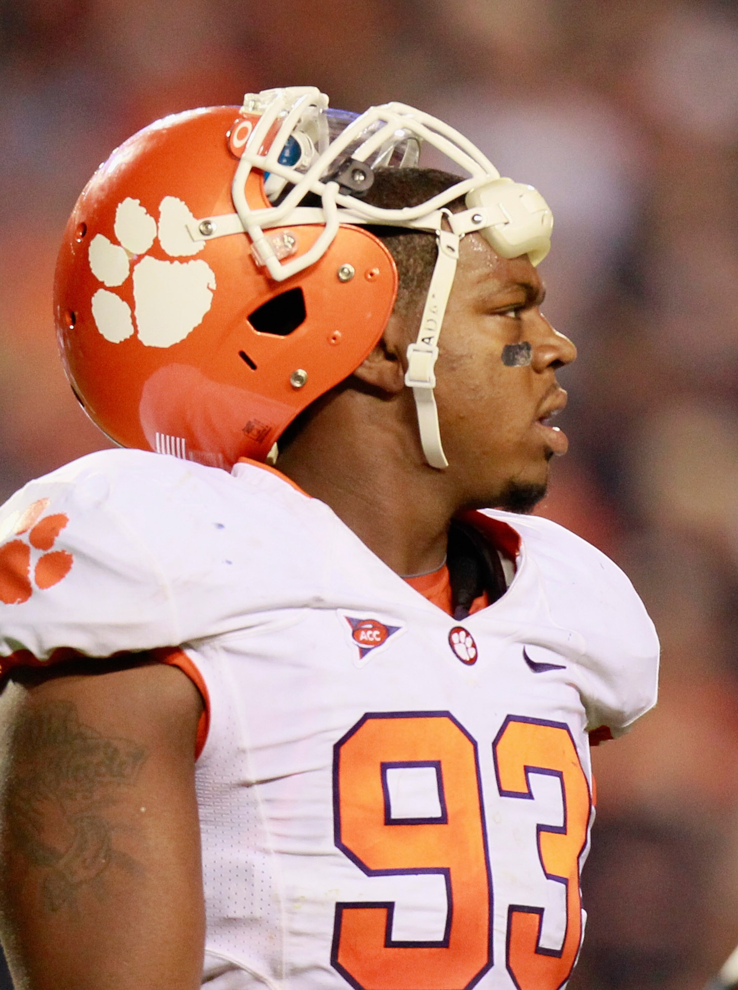 AUBURN, AL - SEPTEMBER 18: Da'Quan Bowers #93 of the Clemson Tigers against the Auburn Tigers at Jordan-Hare Stadium on September 18, 2010 in Auburn, Alabama. (Photo by Kevin C. Cox/Getty Images) AUBURN, AL - SEPTEMBER 18: Da'Quan Bowers #93 of the Clemson Tigers against the Auburn Tigers at Jordan-Hare Stadium on September 18, 2010 in Auburn, Alabama. (Photo by Kevin C. Cox/Getty Images)