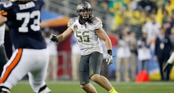 GLENDALE, AZ - JANUARY 10: Casey Matthews #55 of the Oregon Ducks watches the play against the Auburn Tigers during the Tostitos BCS National Championship Game at University of Phoenix Stadium on January 10, 2011 in Glendale, Arizona. (Photo by Kevin C. GLENDALE, AZ - JANUARY 10: Casey Matthews #55 of the Oregon Ducks watches the play against the Auburn Tigers during the Tostitos BCS National Championship Game at University of Phoenix Stadium on January 10, 2011 in Glendale, Arizona. (Photo by Kevin C.