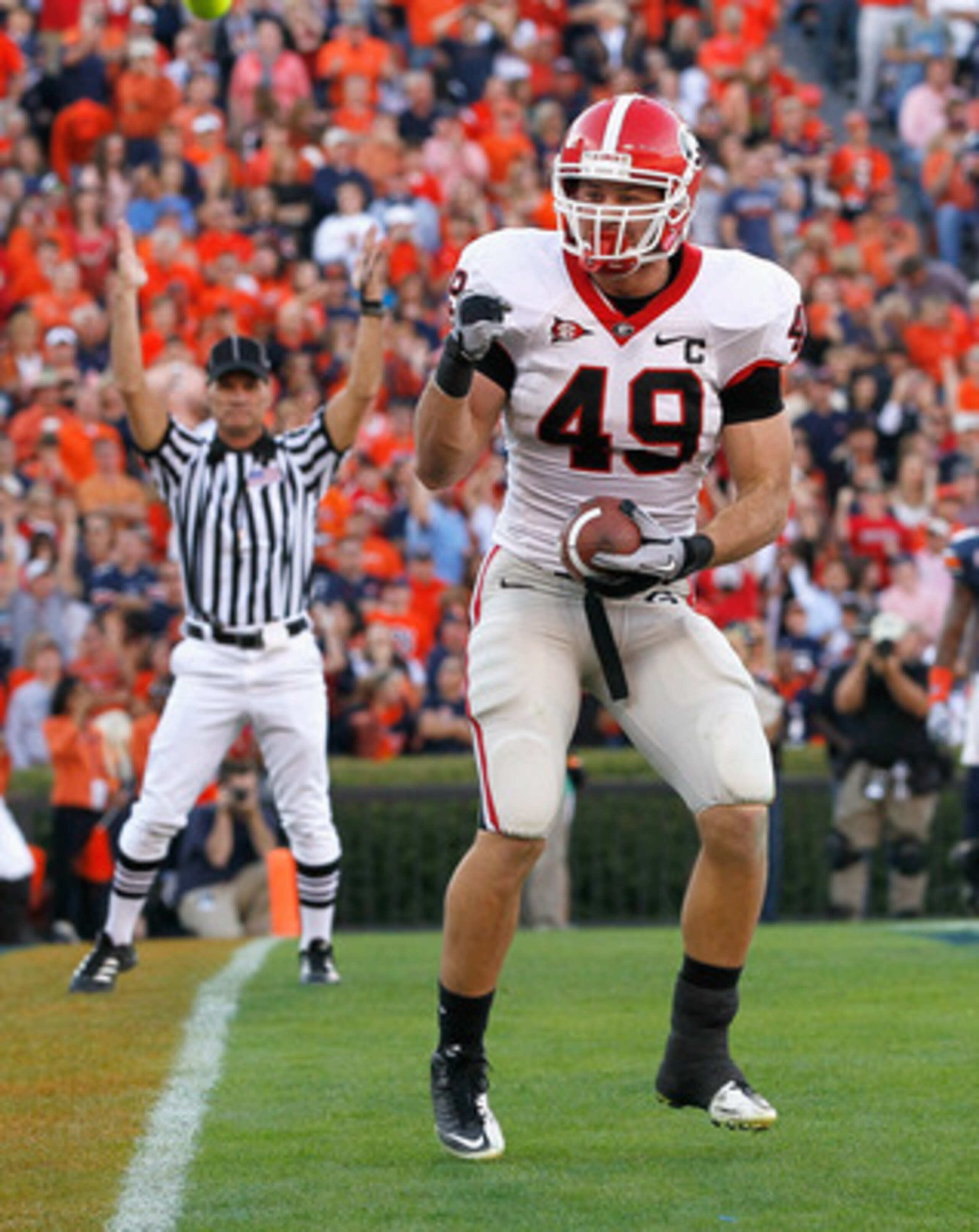AUBURN, AL - NOVEMBER 13:  Shaun Chapas #49 of the Georgia Bulldogs against the Auburn Tigers at Jordan-Hare Stadium on November 13, 2010 in Auburn, Alabama.  (Photo by Kevin C. Cox/Getty Images)