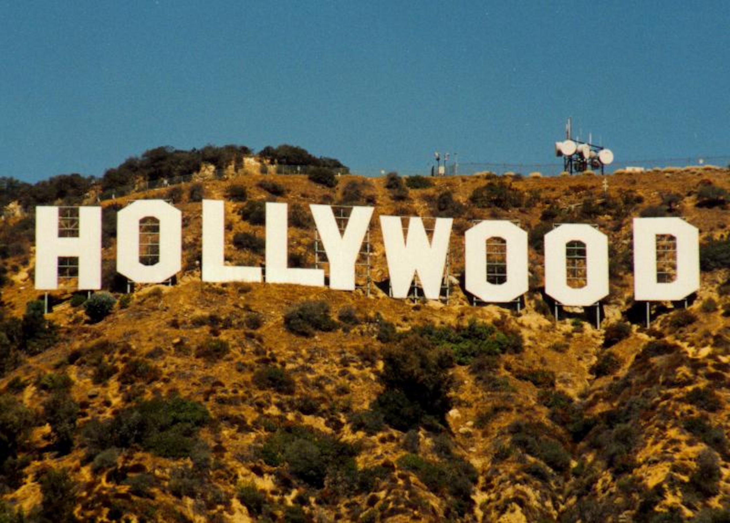 Take out one L, replace the last four letters with a combination of s, t, h, and i and you have exactly what most fans think when trying to comprehend the fact that a large contingent of Hollywood writers are on the booking team for WWE's most important program, Monday Night RAW.