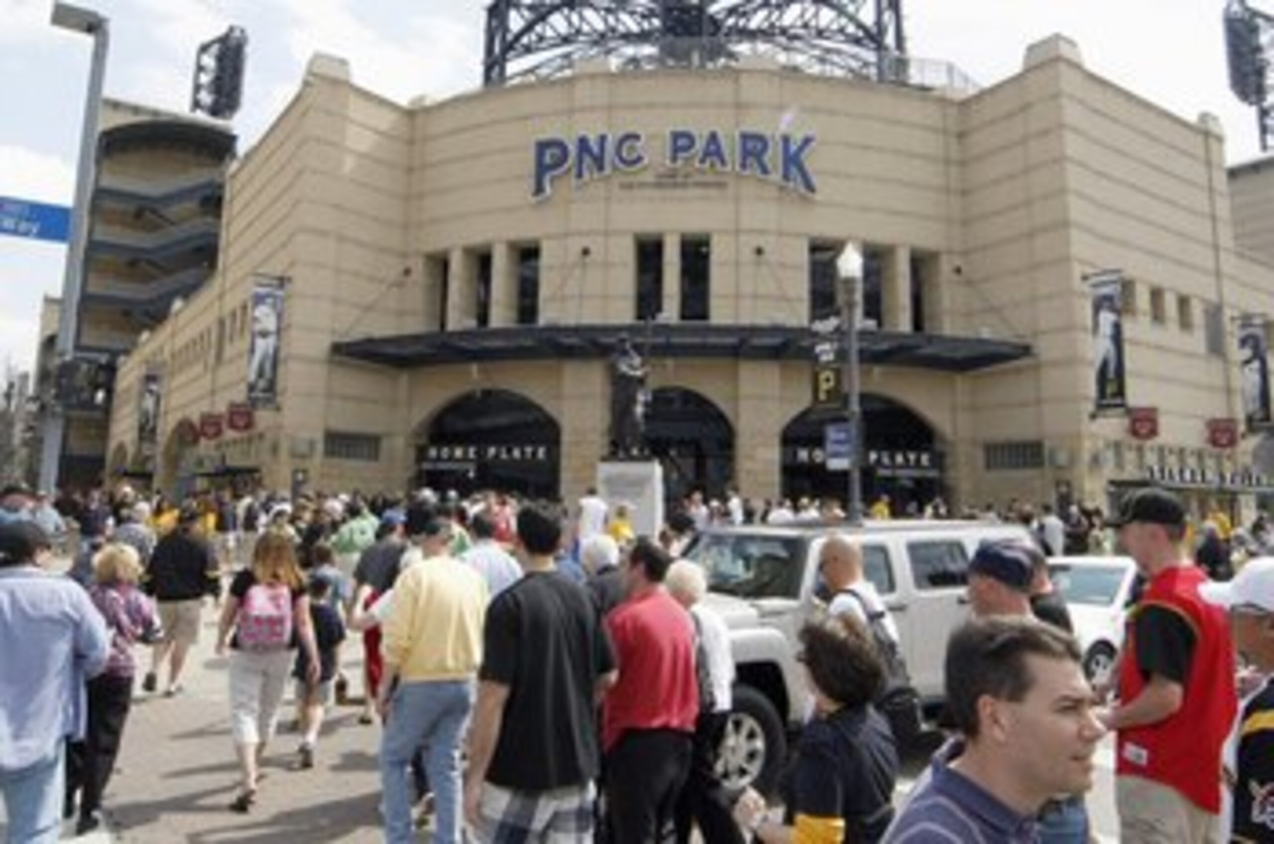 PITTSBURGH - APRIL 05: Fans head into PNC Park prior to Pittsburgh Pirates playing the Los Angeles Dodgers before the Home Opener for the Pittsburgh Pirates on April 5, 2010 at PNC Park in Pittsburgh, Pennsylvania. (Photo by Gregory Shamus/Getty Images)