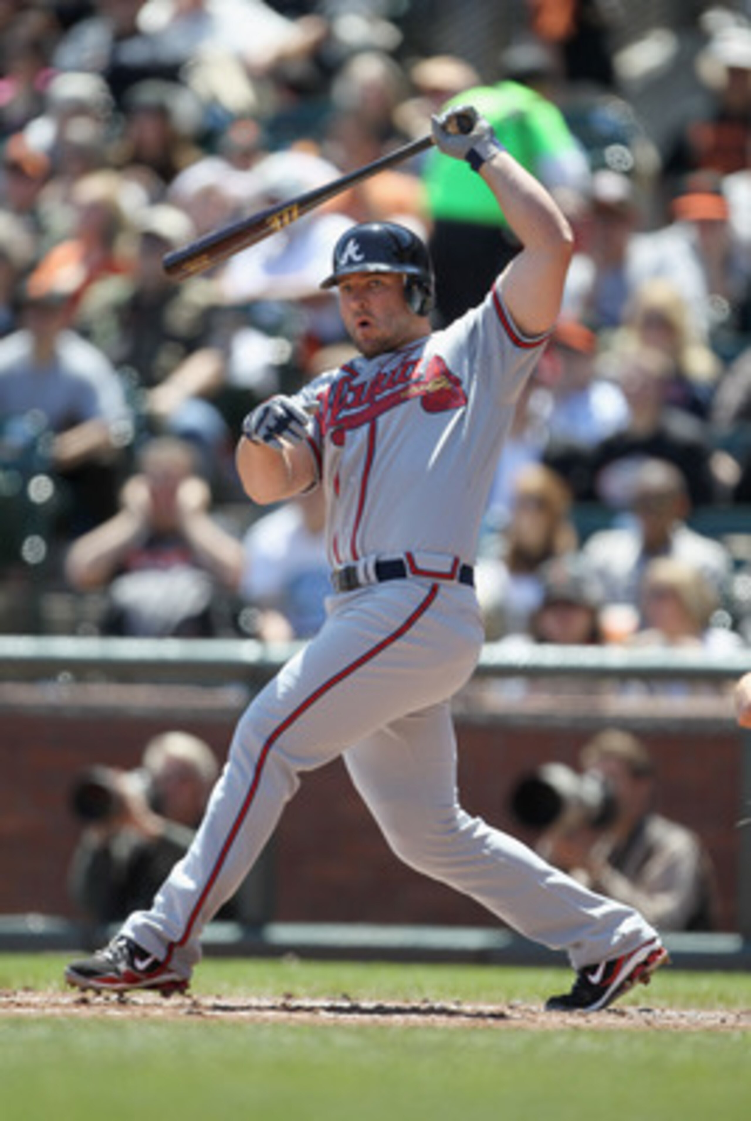 SAN FRANCISCO, CA - APRIL 24:  Dan Uggla #26 of the Atlanta Braves in action against the San Francisco Giants at AT&T Park on April 24, 2011 in San Francisco, California.  (Photo by Ezra Shaw/Getty Images)
