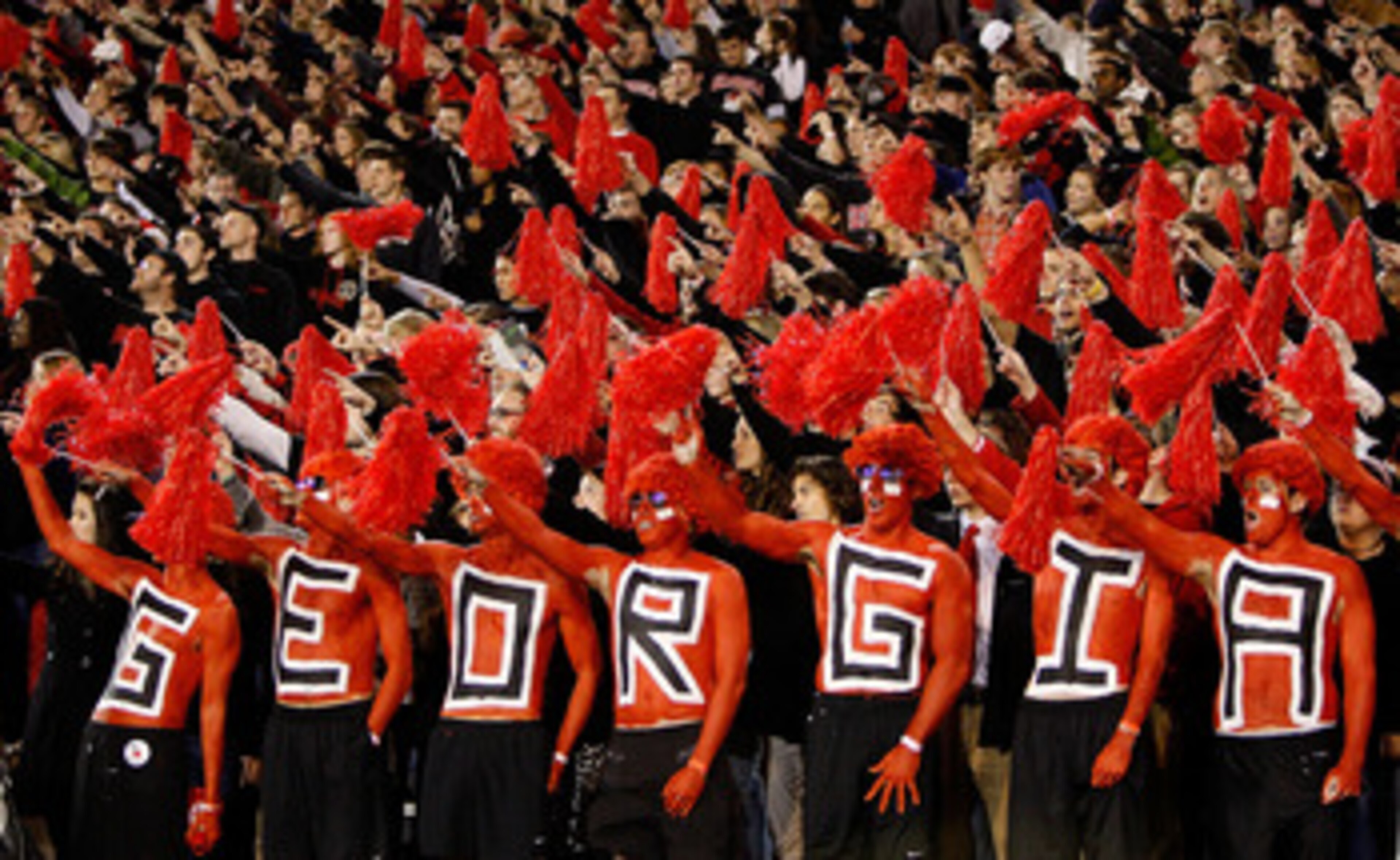 ATHENS, GA - NOVEMBER 21:  Fans of the Georgia Bulldogs cheer before the game agaisnt the Kentucky Wildcats at Sanford Stadium on November 21, 2009 in Athens, Georgia.  (Photo by Kevin C. Cox/Getty Images)